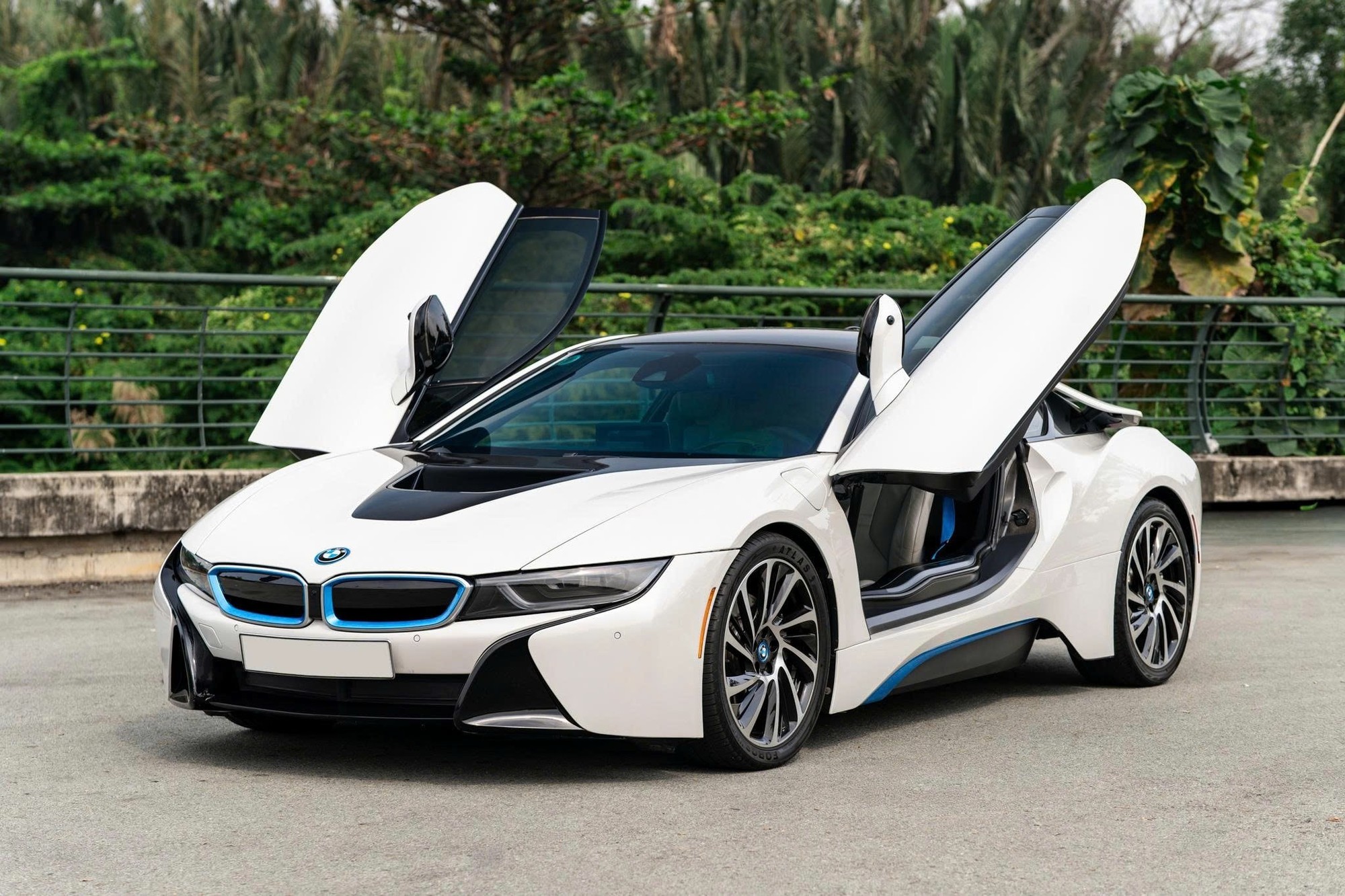 10 năm BMW i3 về Việt Nam: Thay pin gần 1 tỷ đồng, gấp 5 lần đại tu xe xăng c&ugrave;ng cỡ- Ảnh 6.