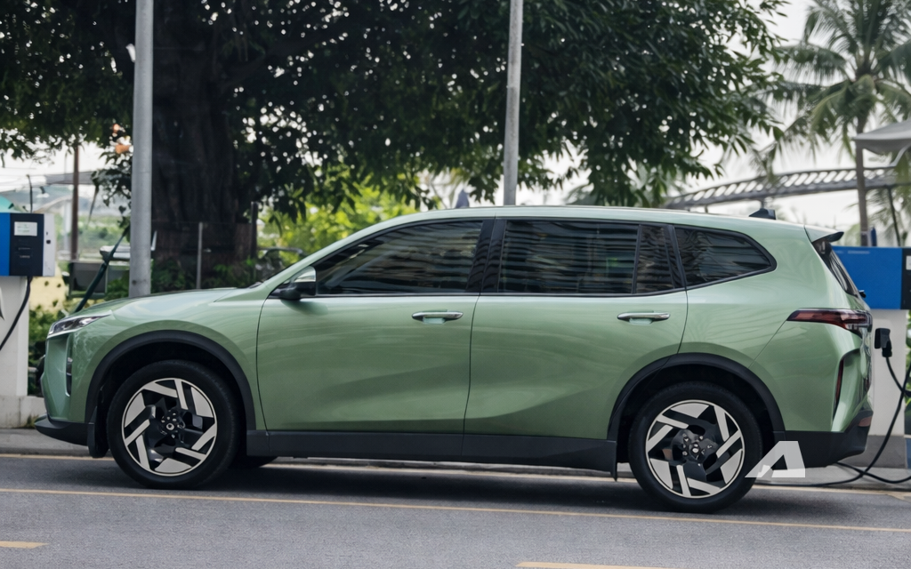 Lộ loạt trang bị đồn đoán của VinFast Limo bản 'full' tại Việt Nam: Mâm lớn, ghế giả da, cần số mới cùng nhiều nâng cấp ‘đáp lại’ tranh luận từ MXH- Ảnh 6. Lộ loạt trang bị đồn đoán của VinFast Limo bản 'full' tại Việt Nam: Mâm lớn, ghế giả da, cần số mới cùng nhiều nâng cấp ‘đáp lại’ tranh luận từ MXH- Ảnh 6.