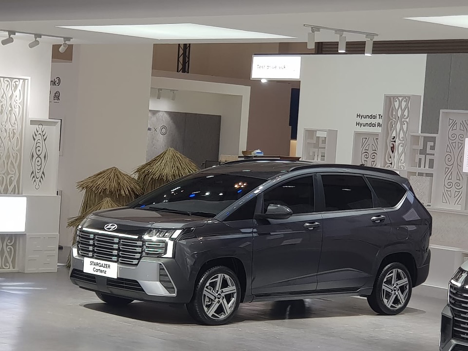 Hyundai Stargazer 2026 lộ không che cả nội, ngoại thất tại Việt Nam: Đầu mới lột xác, cụm màn hình 'khổng lồ' đã mắt hơn, dễ nâng cấp cả ADAS đấu Xpander- Ảnh 8. Hyundai Stargazer 2026 lộ không che cả nội, ngoại thất tại Việt Nam: Đầu mới lột xác, cụm màn hình 'khổng lồ' đã mắt hơn, dễ nâng cấp cả ADAS đấu Xpander- Ảnh 8.