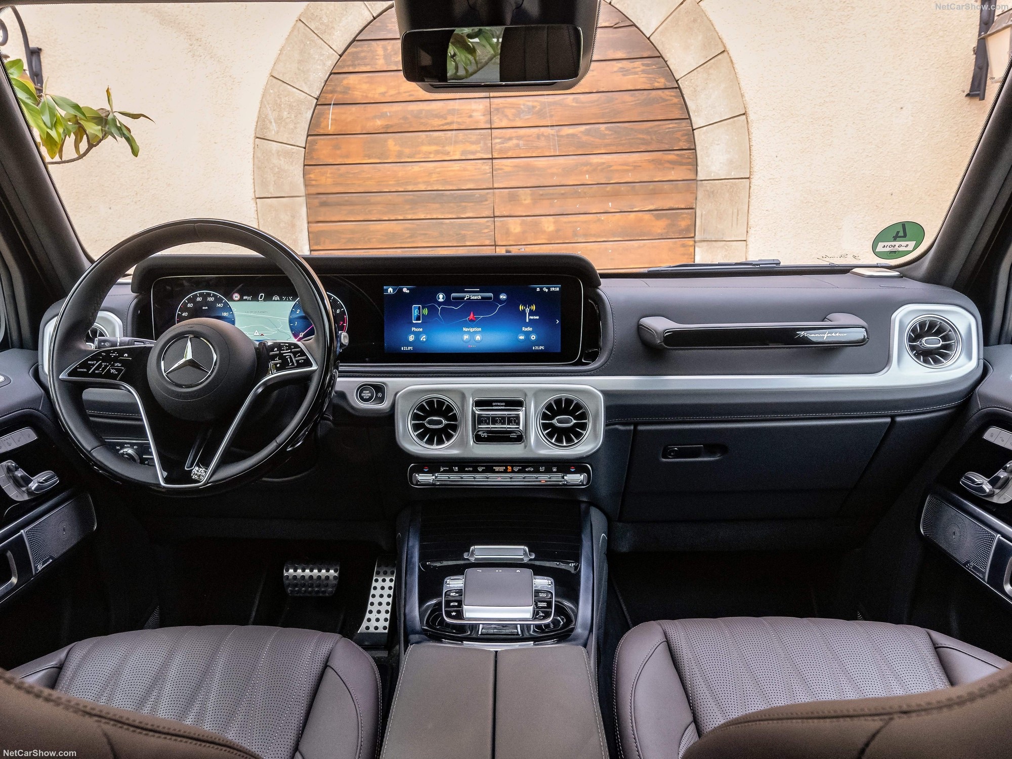 Mercedes-Benz Việt Nam thay &lsquo;tướng&rsquo;, h&eacute; lộ loạt xe mới: CLA 2026 l&agrave; xe điện, đầy b&igrave;nh dư chạy H&agrave; Nội - Đ&agrave; Nẵng, G-Class th&ecirc;m bản &lsquo;dễ chơi&rsquo; hơn- Ảnh 10.