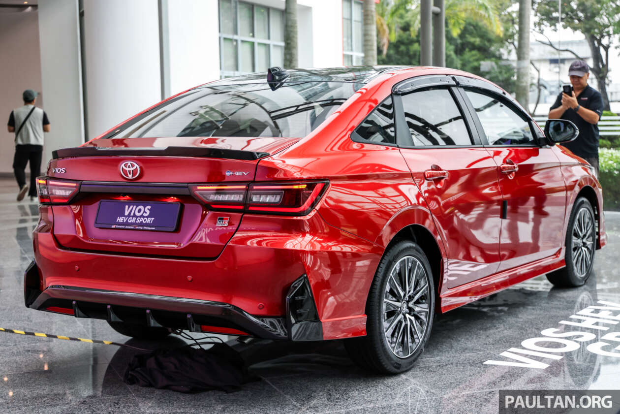 Toyota Vios hybrid tăng hiện diện trong ĐNÁ: Giá quy đổi từ 683 triệu đồng, có bản thể thao, về Việt Nam dễ ‘hot’- Ảnh 3. Toyota Vios hybrid tăng hiện diện trong ĐNÁ: Giá quy đổi từ 683 triệu đồng, có bản thể thao, về Việt Nam dễ ‘hot’- Ảnh 3.