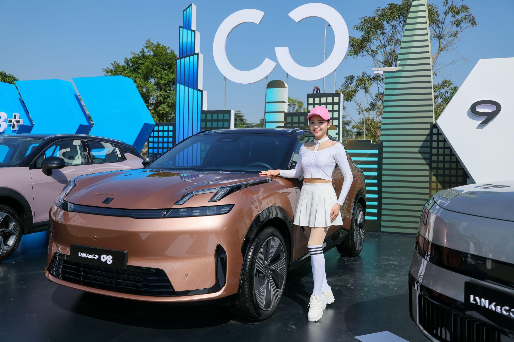 Lynk & Co EM-P Super Hybrid nhận giải &ldquo;C&ocirc;ng nghệ điện ho&aacute; của năm 2025&rdquo;- Ảnh 2.