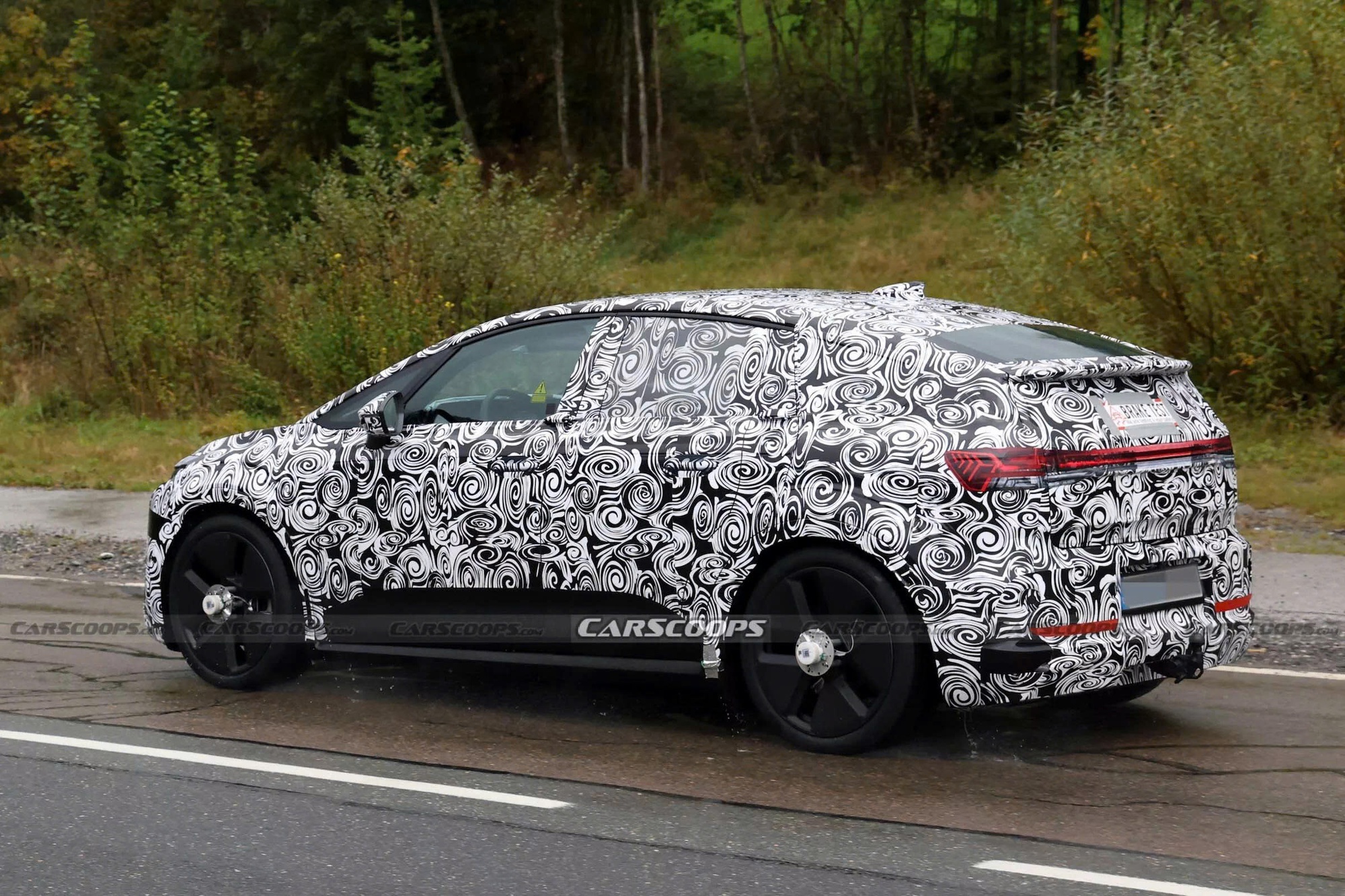 Audi sắp có xe điện cỡ nhỏ: Động cơ mạnh 201-268 mã lực, chạy khứ hồi Hà Nội - Mộc Châu không cần sạc- Ảnh 3. Audi sắp có xe điện cỡ nhỏ: Động cơ mạnh 201-268 mã lực, chạy khứ hồi Hà Nội - Mộc Châu không cần sạc- Ảnh 3.