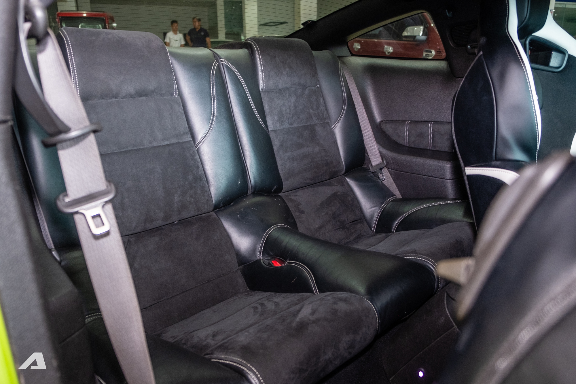 Ford Mustang đời 2007 h&agrave;ng hiếm rao b&aacute;n với gi&aacute; ngang C-Class mới: Ph&aacute;t triển bởi kỹ sư gốc Việt, c&oacute; v&agrave;i chi tiết độ lại so với xe nguy&ecirc;n bản- Ảnh 16.