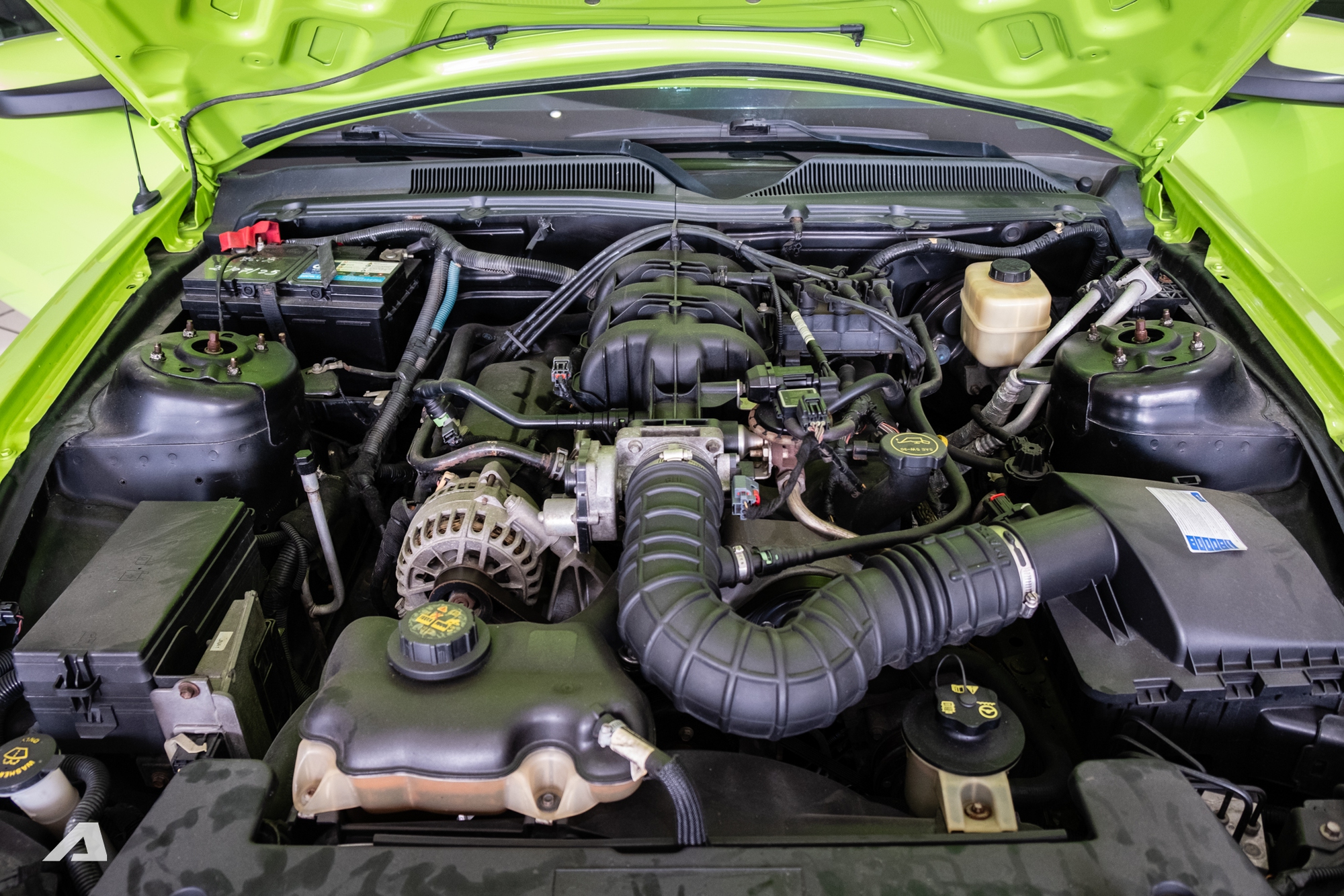 Ford Mustang đời 2007 h&agrave;ng hiếm rao b&aacute;n với gi&aacute; ngang C-Class mới: Ph&aacute;t triển bởi kỹ sư gốc Việt, c&oacute; v&agrave;i chi tiết độ lại so với xe nguy&ecirc;n bản- Ảnh 8.