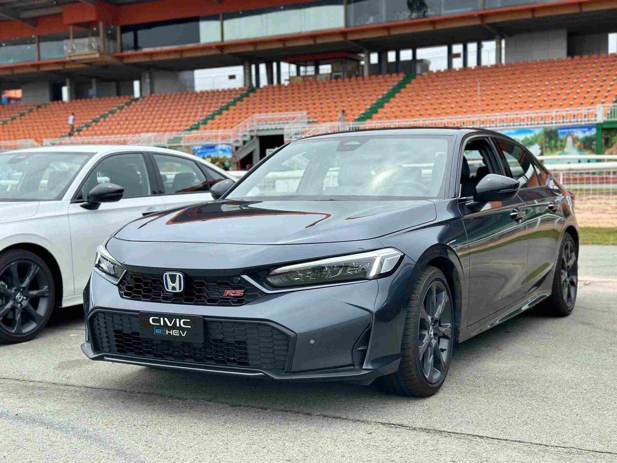 Nguồn cung dư thừa, cuộc đua giảm gi&aacute; &ocirc; t&ocirc; tiếp tục k&eacute;o d&agrave;i?- Ảnh 2.