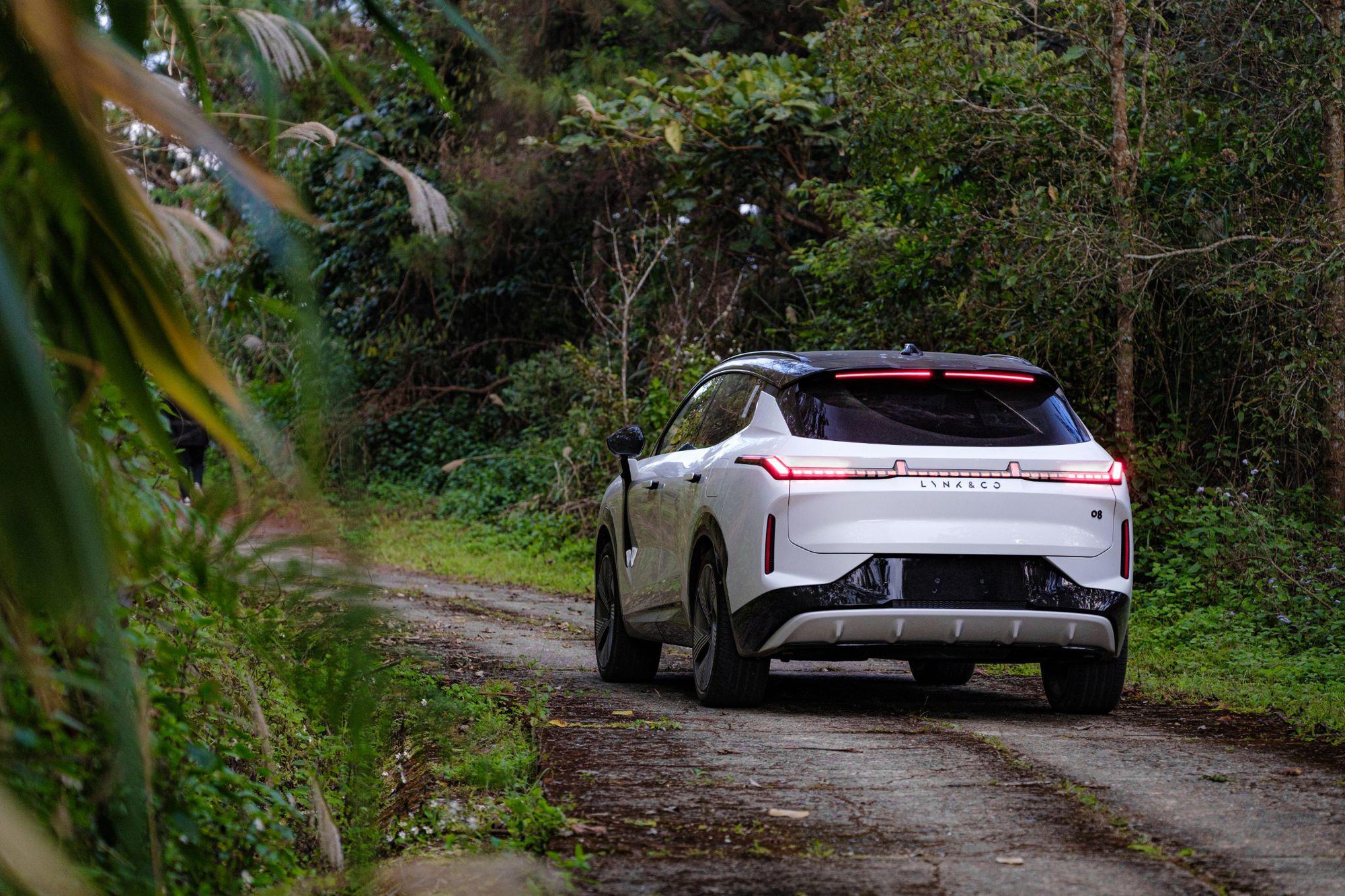 Lynk & Co 08 EM-P chiến thắng danh hiệu “Ô tô của Năm 2025 - Xe gầm cao cỡ D”- Ảnh 3. Lynk & Co 08 EM-P chiến thắng danh hiệu “Ô tô của Năm 2025 - Xe gầm cao cỡ D”- Ảnh 3.