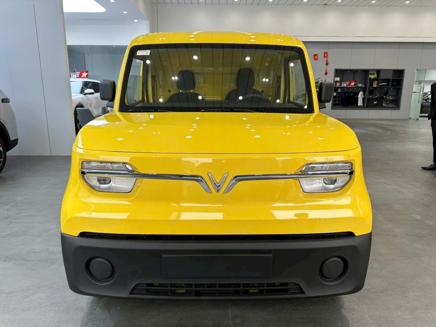 Đại lý nhận đặt VinFast EC Van bản mới: Giá dự kiến 325 triệu đồng, thêm cửa lùa như 'Su cóc’, dễ bán sau Tết- Ảnh 5.