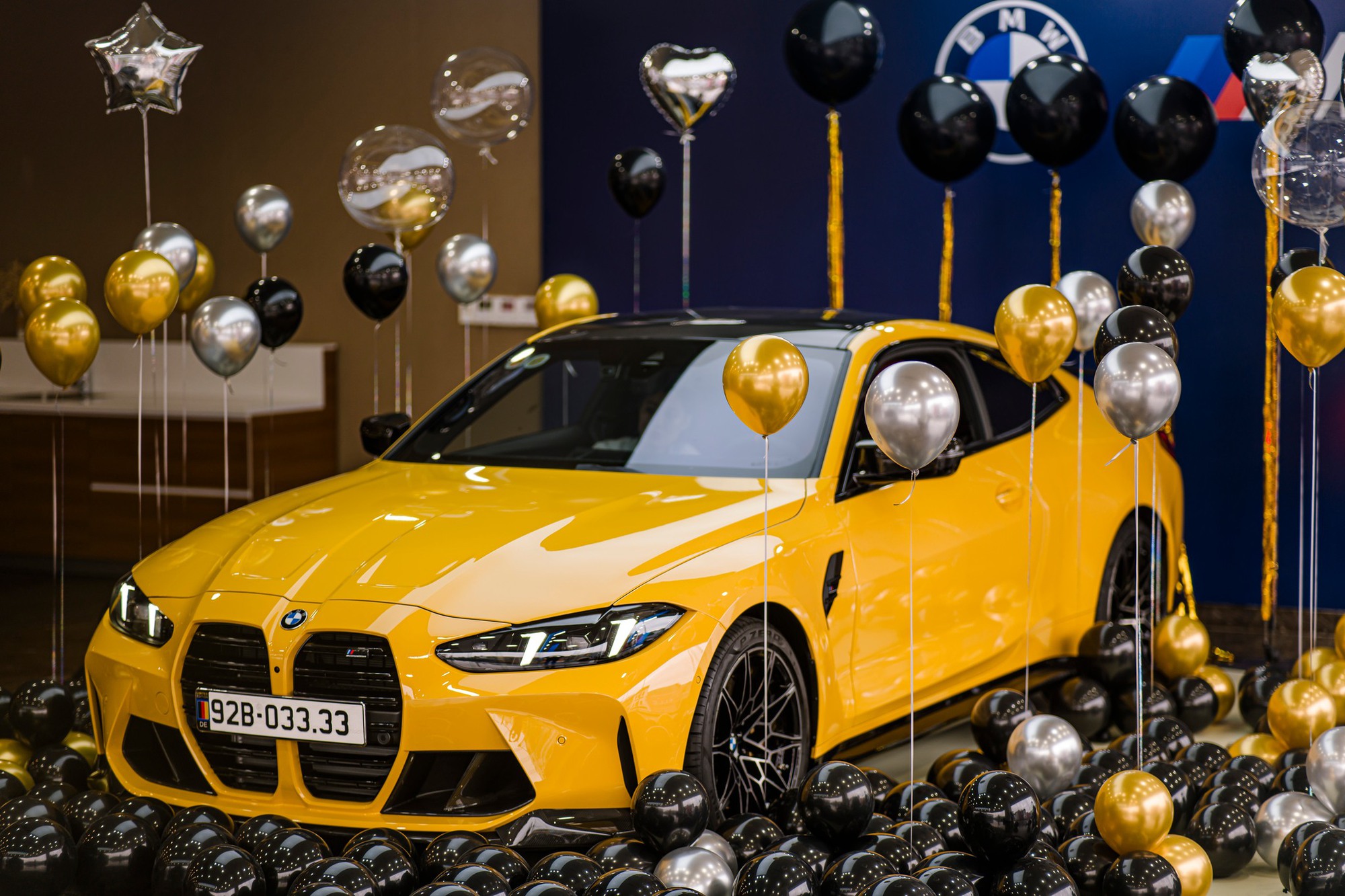 Dân chơi Đà Nẵng sắm BMW M4 Competition bản mới đầu tiên Việt Nam với nhiều ‘option’ khủng cùng biển tứ quý đấu giá- Ảnh 8.