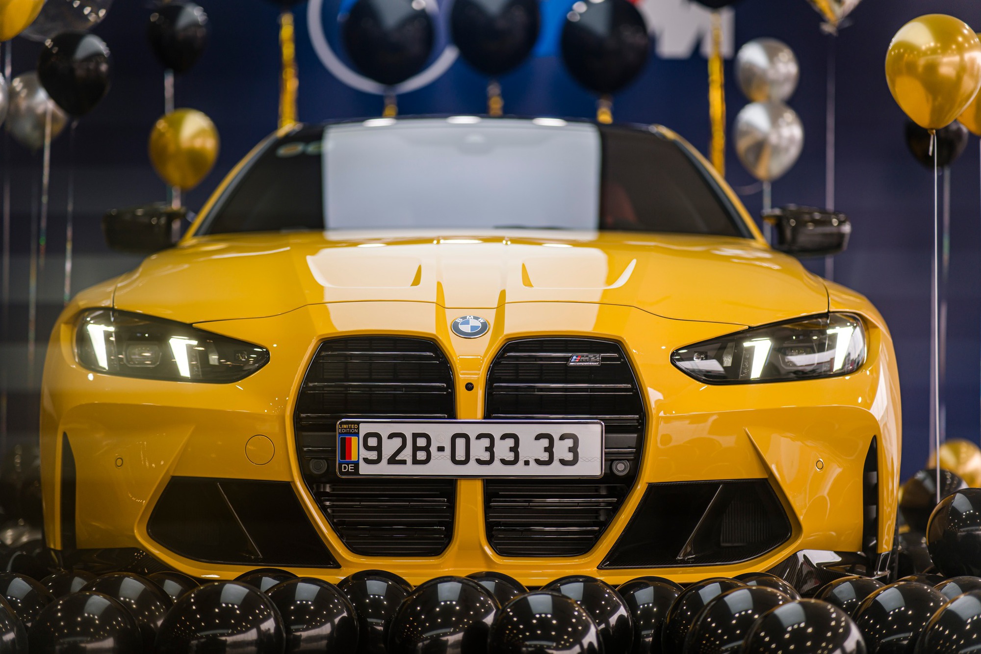 D&acirc;n chơi Đ&agrave; Nẵng sắm BMW M4 Competition bản mới đầu ti&ecirc;n Việt Nam với nhiều &lsquo;option&rsquo; khủng c&ugrave;ng biển tứ qu&yacute; đấu gi&aacute;- Ảnh 3.