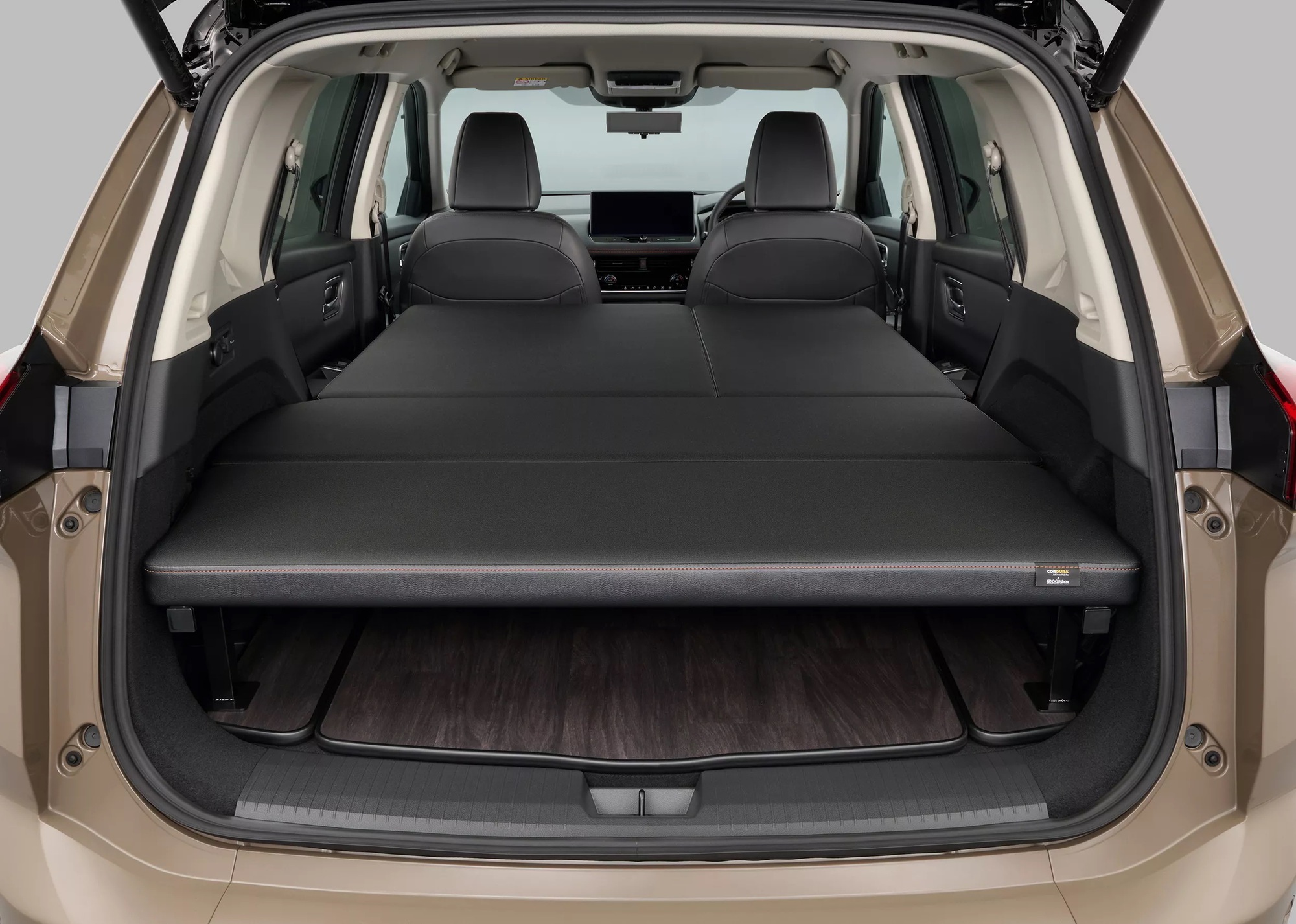 Fan Nissan X-Trail mê off-road sẽ thích bản mới này: Diện mạo hầm hố, nhiều phụ kiện dã ngoại, cạnh tranh ‘sân chơi’ của Forester- Ảnh 3.