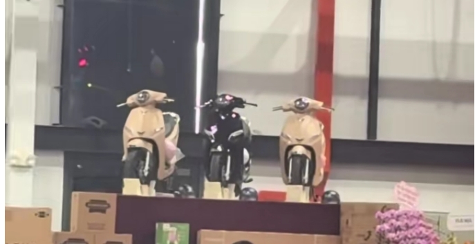 Một công ty tại TPHCM tặng ô tô cho nhân viên tại tiệc tất niên- Ảnh 2.