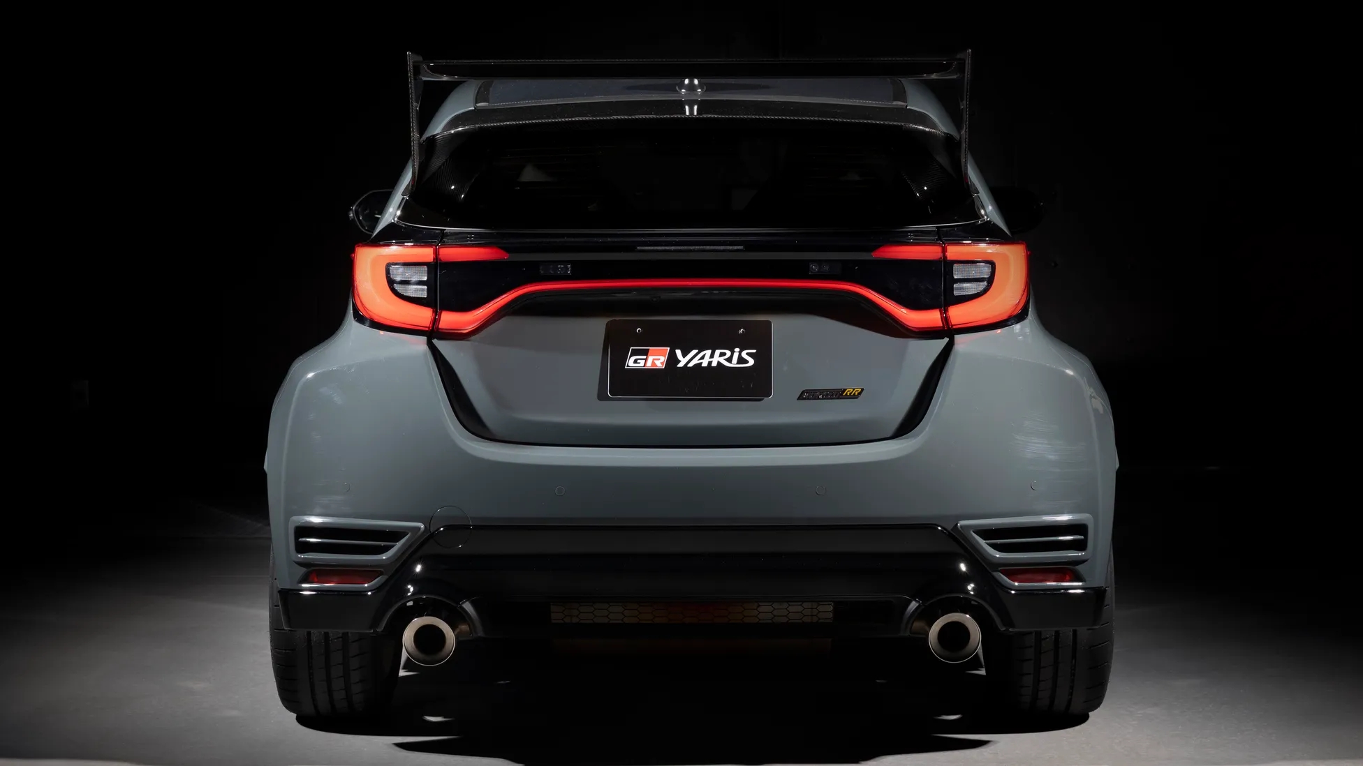 Khi Toyota GR Yaris vẫn chưa đủ, đây sẽ là bản bạn cần cân nhắc: Chỉ 200 chiếc, dát nhiều carbon, tinh chỉnh đặc biệt dành cho đường đua- Ảnh 8.