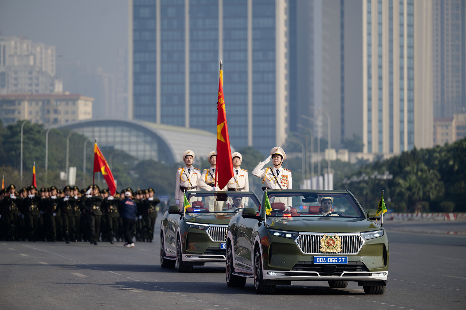 Lực lượng tinh nhuệ cùng dàn khí tài hiện đại diễn tập, sẵn sàng tham gia bảo vệ Đại hội Đảng- Ảnh 3.