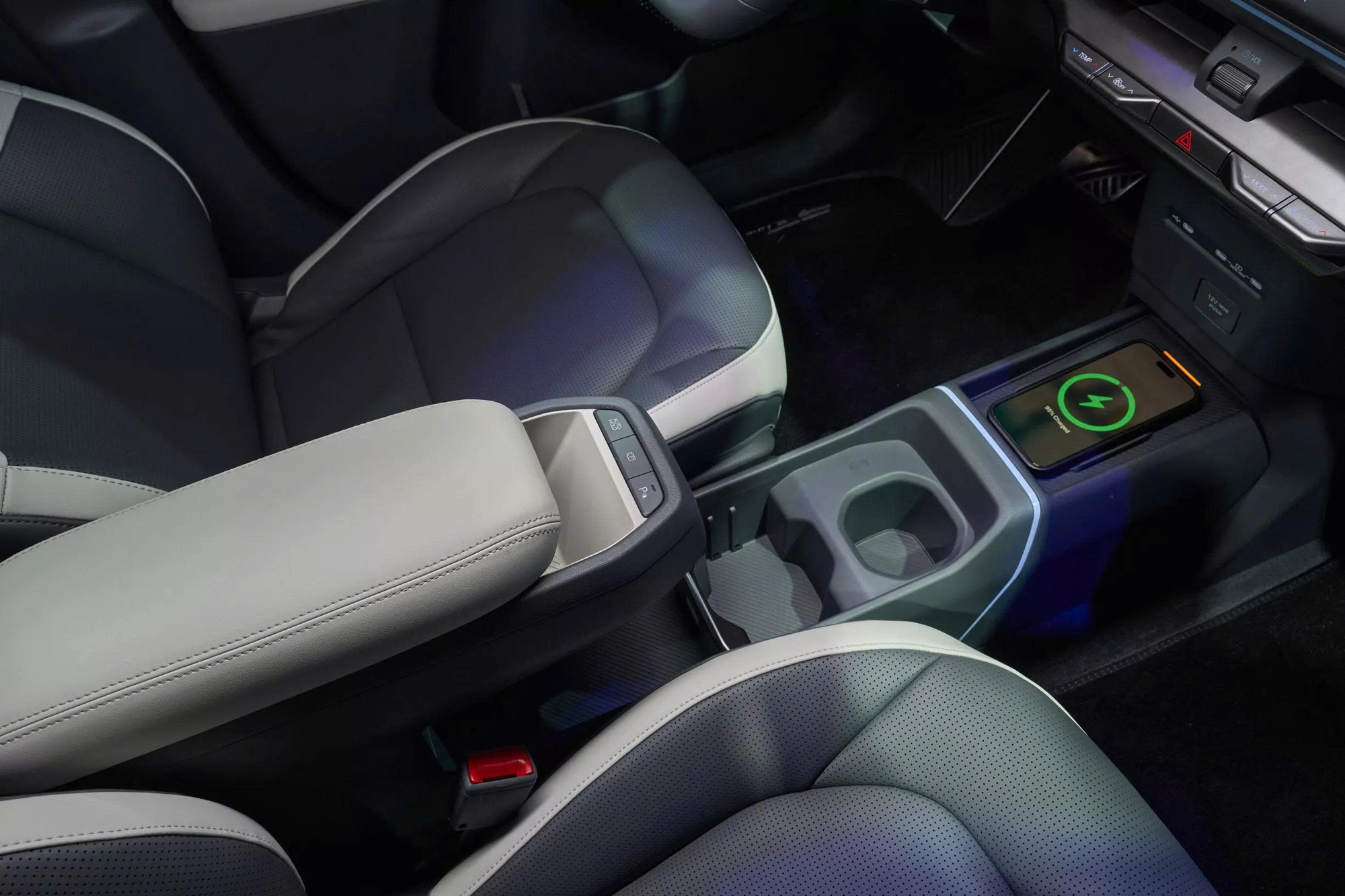 Kia EV2 ra mắt: CUV điện c&ugrave;ng cỡ VF 5, động cơ điện mạnh 145 m&atilde; lực, chạy TPHCM - Nha Trang kh&ocirc;ng cần sạc- Ảnh 9.