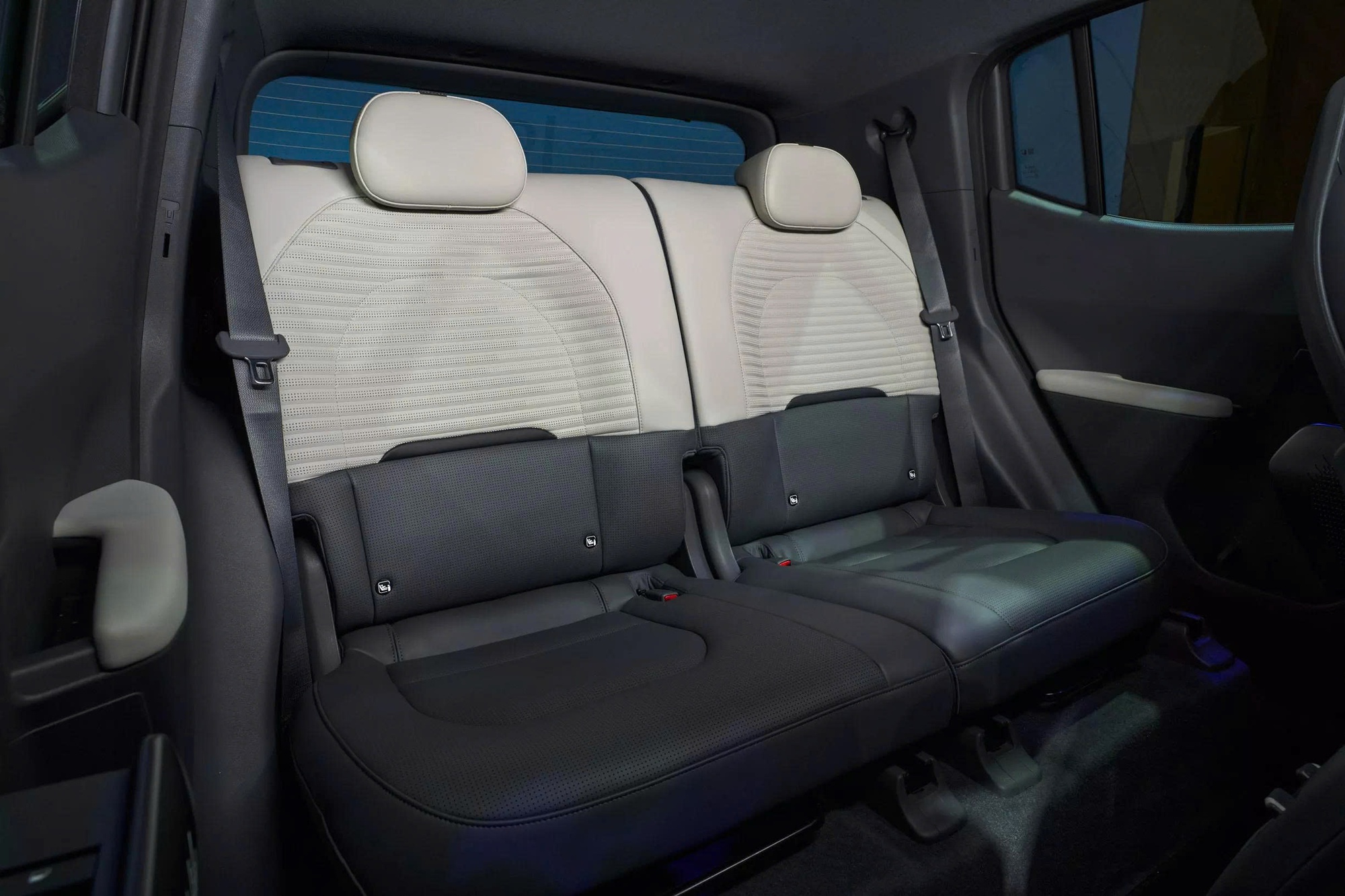 Kia EV2 ra mắt: CUV điện c&ugrave;ng cỡ VF 5, động cơ điện mạnh 145 m&atilde; lực, chạy TPHCM - Nha Trang kh&ocirc;ng cần sạc- Ảnh 11.