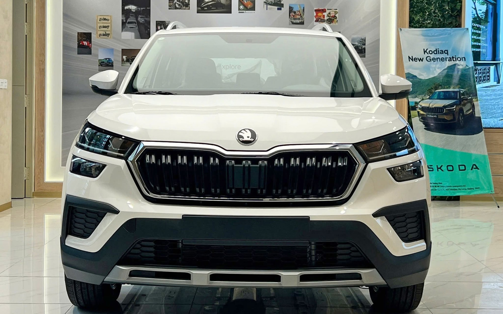 Skoda Kushaq giảm gi&aacute; 'kịch s&agrave;n' c&ograve;n 469 triệu đồng tại đại l&yacute;: Rẻ ngang Sonet d&ugrave; ngang cơ Seltos, nhưng k&egrave;m điều kiện - Ảnh 1.