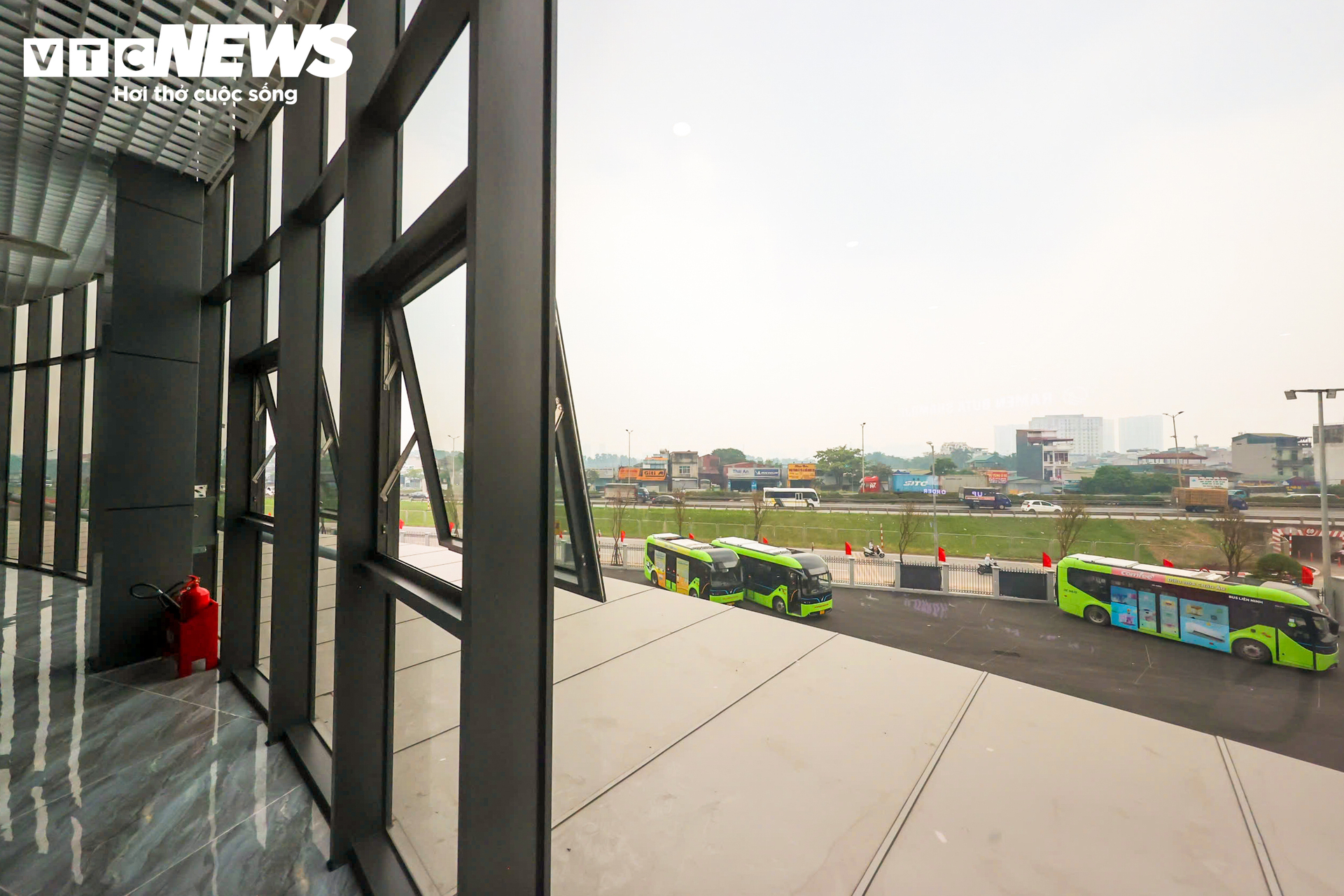 Bến xe Y&ecirc;n Sở hiện đại ở H&agrave; Nội ch&iacute;nh thức hoạt động với 120 tỷ đồng đầu tư - Ảnh 13.