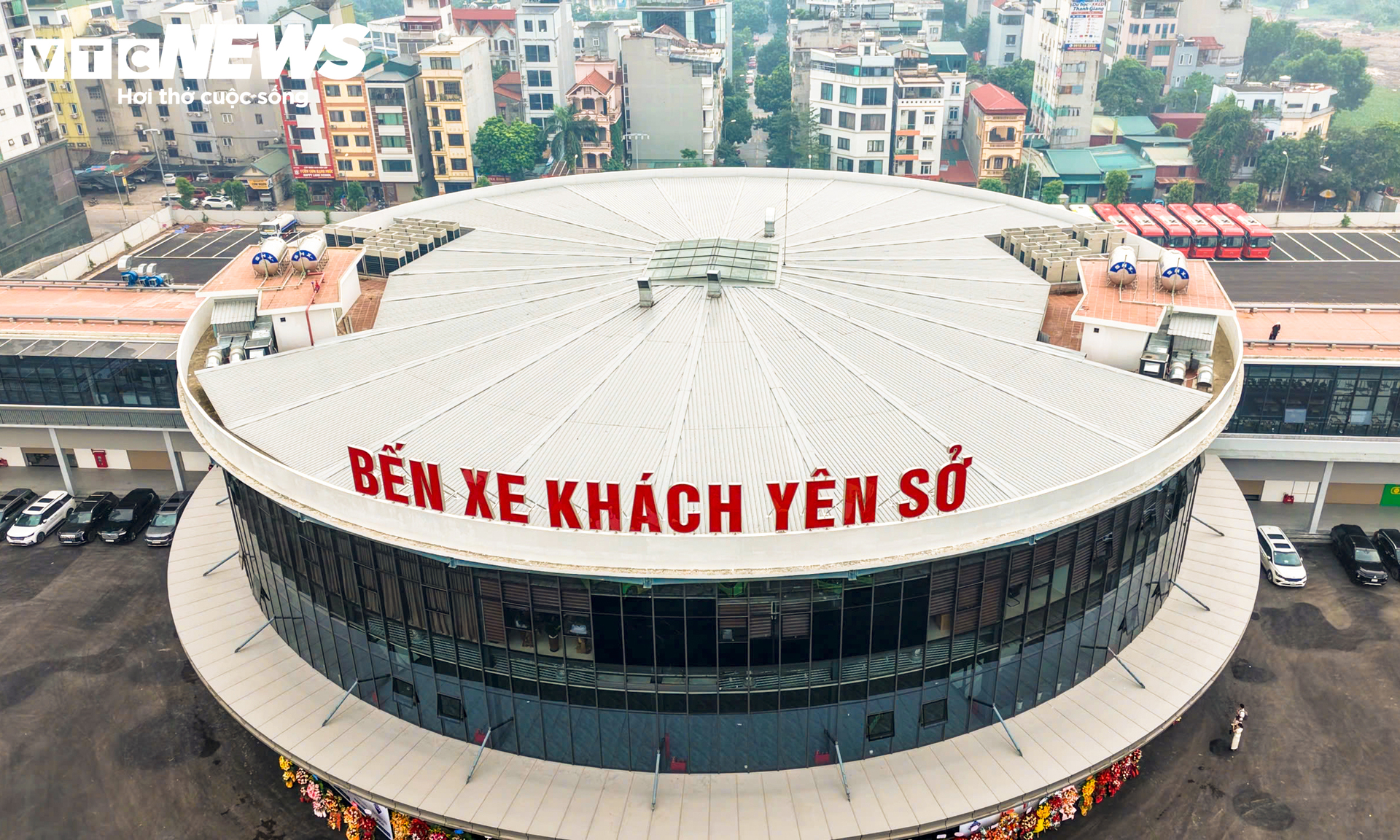 Bến xe Y&ecirc;n Sở hiện đại ở H&agrave; Nội ch&iacute;nh thức hoạt động với 120 tỷ đồng đầu tư - Ảnh 3.