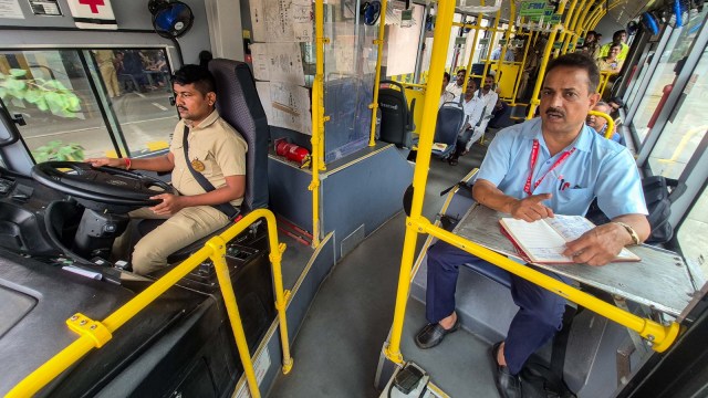 Kỳ thi tuyển nh&acirc;n vi&ecirc;n so&aacute;t v&eacute; xe bu&yacute;t ở Mumbai 2026: 13 . 000 Người cạnh tranh , độ kh&oacute; bất ngờ - Ảnh 2.