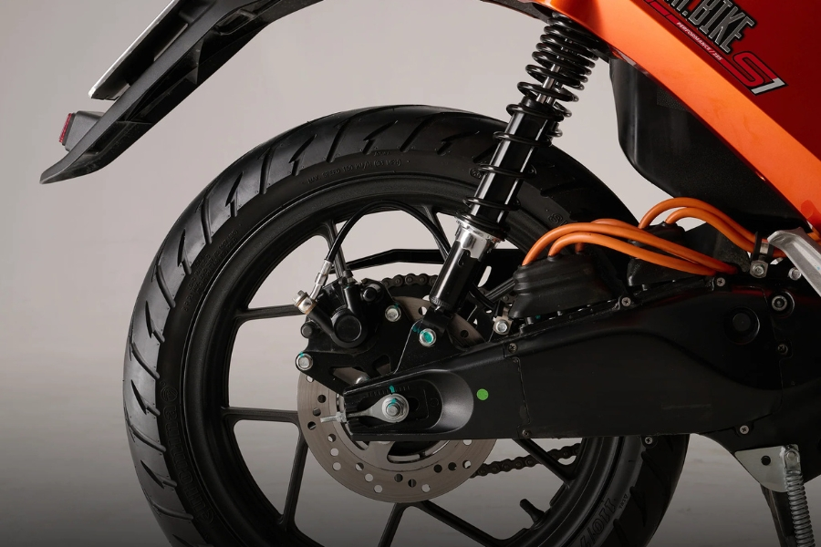 Dat Bike Quantum S thể hiện năng lực chinh phục đường kh&oacute; từ khả năng di chuyển những h&agrave;nh tr&igrave;nh xa - Ảnh 1.