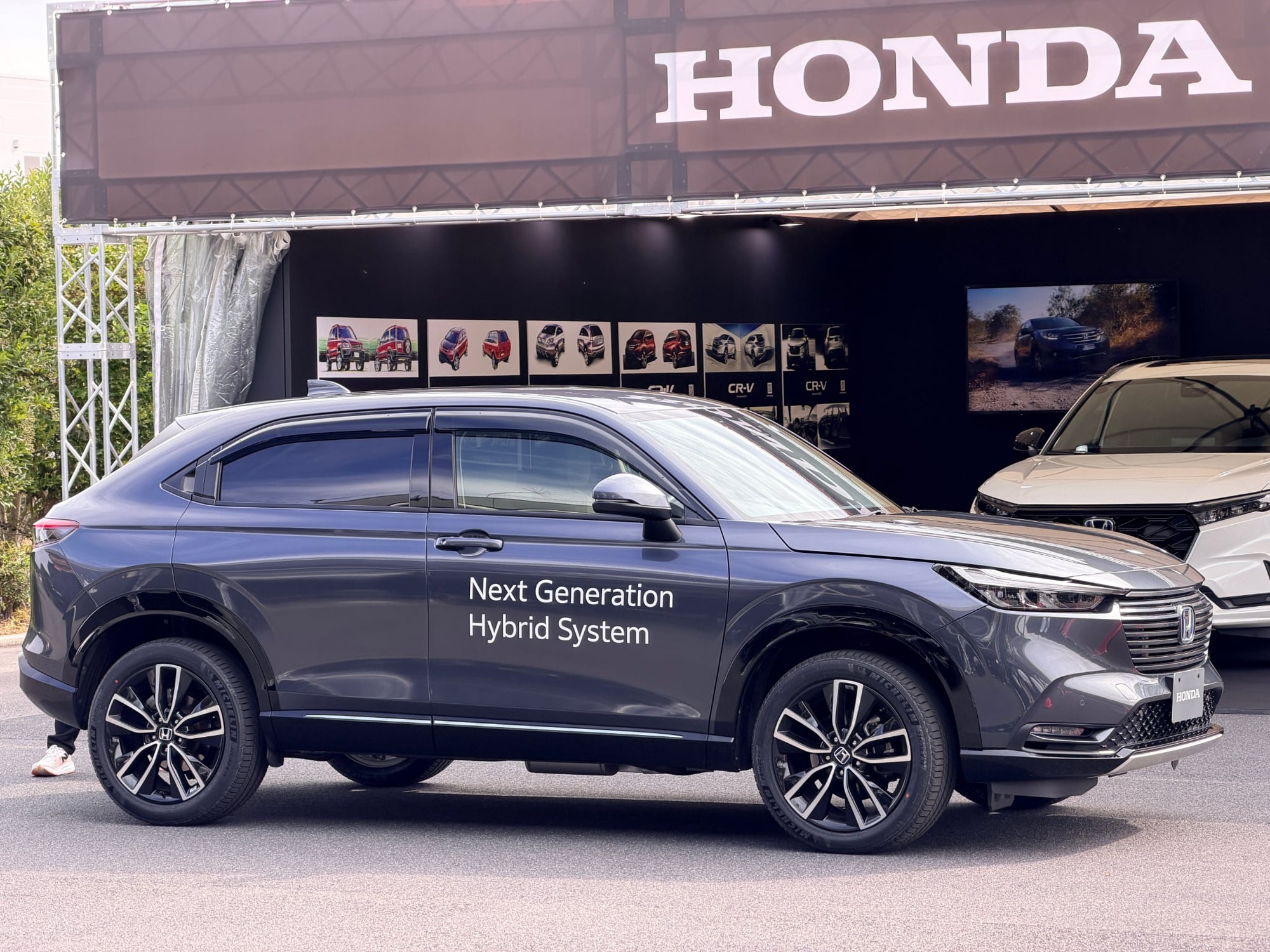 Honda HR-V sắp c&oacute; n&acirc;ng cấp lớn: Th&ecirc;m bản thể thao v&agrave; địa h&igrave;nh, trang bị c&ocirc;ng nghệ mới như Civic - Ảnh 3.