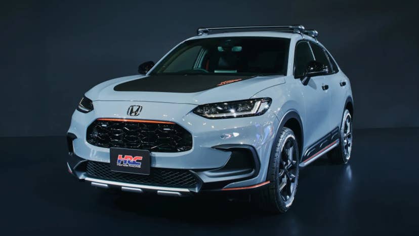 Honda HR-V sắp c&oacute; n&acirc;ng cấp lớn: Th&ecirc;m bản thể thao v&agrave; địa h&igrave;nh, trang bị c&ocirc;ng nghệ mới như Civic - Ảnh 1.