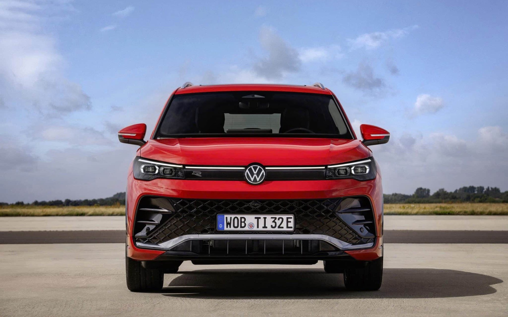 Lộ trang bị 2 bản Volkswagen Tiguan 2026 tại Việt Nam: Gi&aacute; dự kiến tiệm cận CR-V nhưng c&oacute; ADAS ti&ecirc;u chuẩn, động cơ mới, th&ecirc;m treo th&iacute;ch ứng, nhập Đức - Ảnh 4.