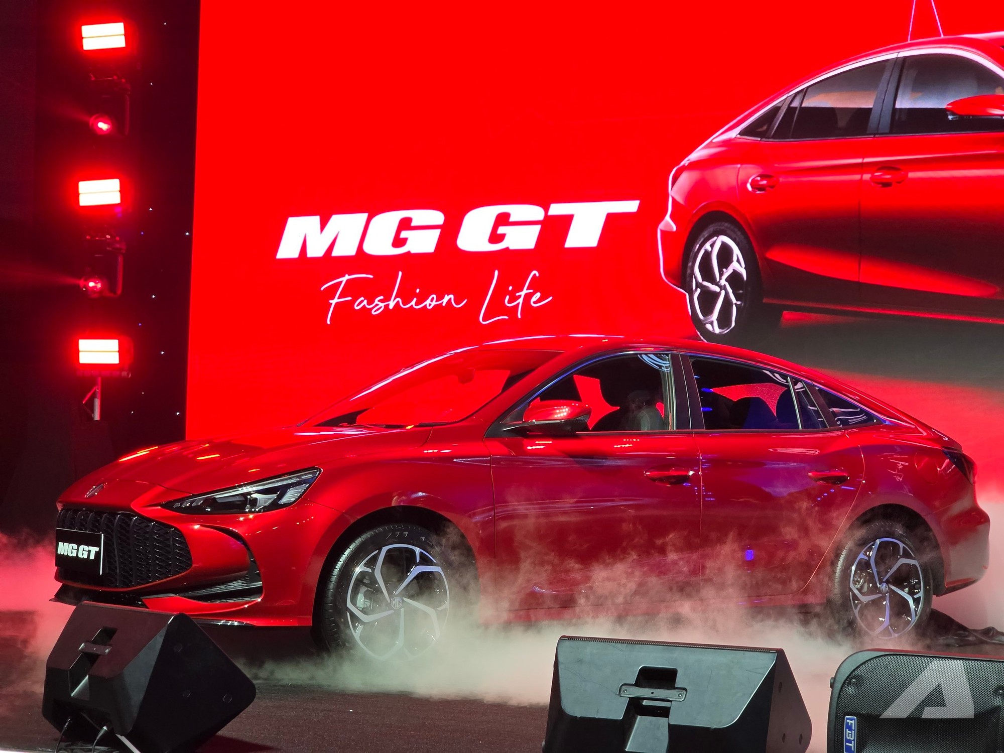 Cận cảnh MG GT ra mắt Việt Nam: Gi&aacute; từ 512 triệu đồng, mạnh tới 168 m&atilde; lực, d&agrave;nh cho ai th&iacute;ch một chiếc MG5 thể thao - Ảnh 2.