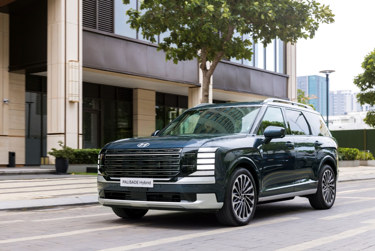 Hyundai Palisade 2026 giá từ gần 1,5 tỷ đồng tại Việt Nam, bằng hơn nửa Teramont: 3 bản, 2 tùy chọn ghế, hybrid tiêu chuẩn, 'ăn' xăng chỉ 6,1L/100km - Ảnh 3.