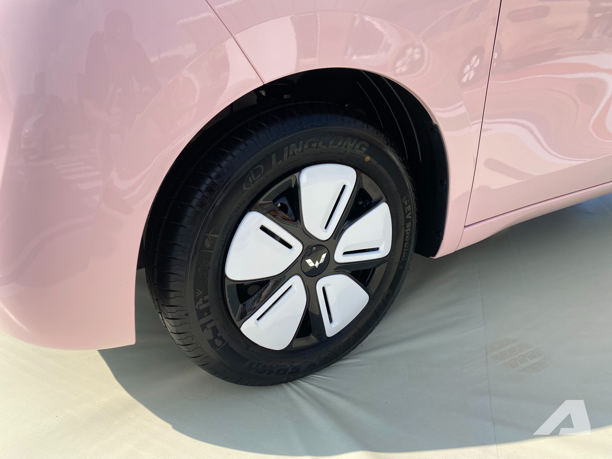 Wuling Mini EV Macaron ra mắt Việt Nam: Gi&aacute; từ 279 triệu đồng, 5 cửa, sạc nhanh, đi tới 300km/sạc - Ảnh 14.