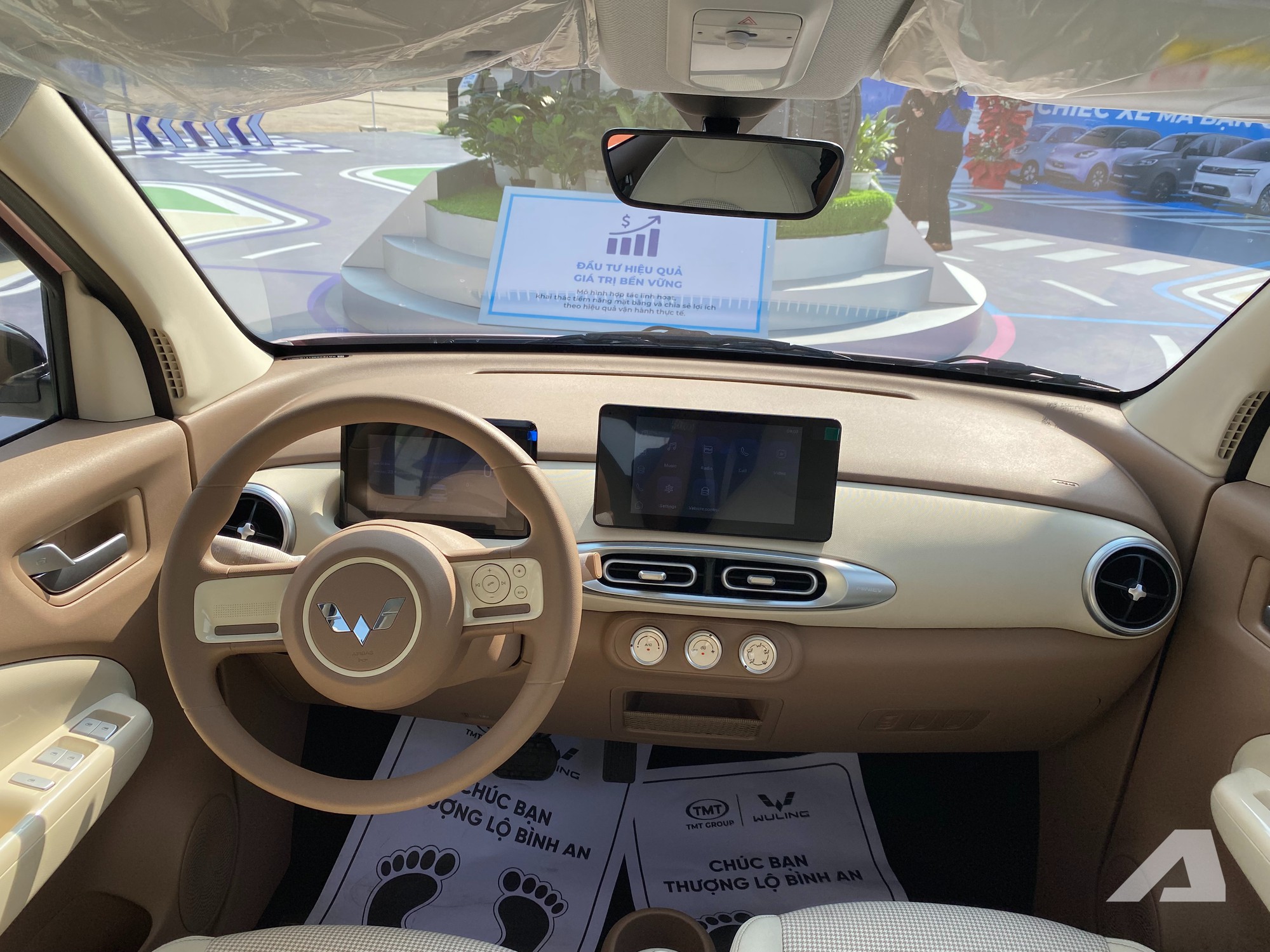 Wuling Mini EV Macaron ra mắt Việt Nam: Gi&aacute; từ 279 triệu đồng, 5 cửa, sạc nhanh, đi tới 300km/sạc - Ảnh 8.