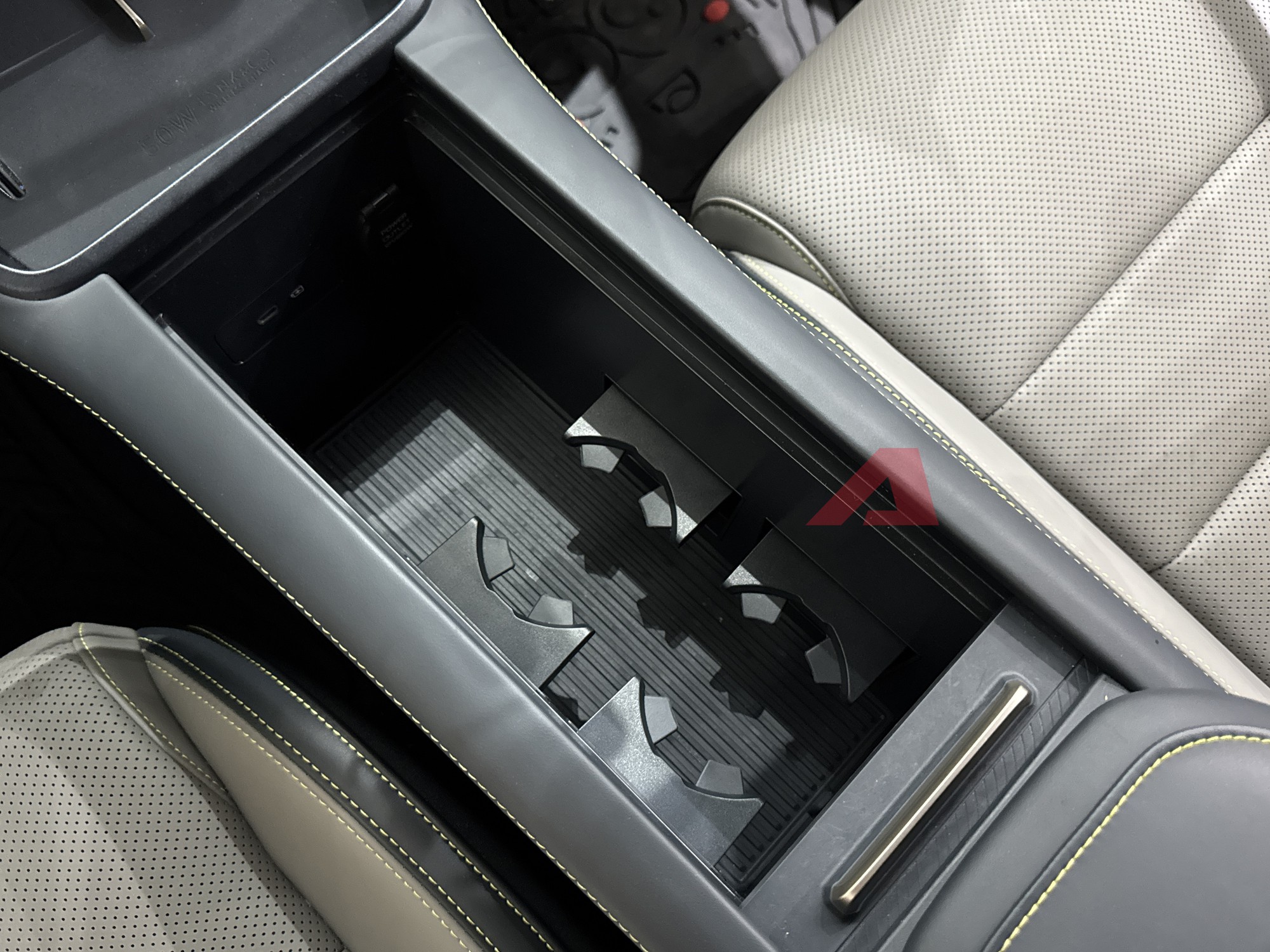 Xem trước Lynk & Co 06 facelift có thể về VN: Thiết kế mới, nội thất như Lynk & Co 08, có tính năng độc nhất phân khúc- Ảnh 12. Xem trước Lynk & Co 06 facelift có thể về VN: Thiết kế mới, nội thất như Lynk & Co 08, có tính năng độc nhất phân khúc- Ảnh 12.