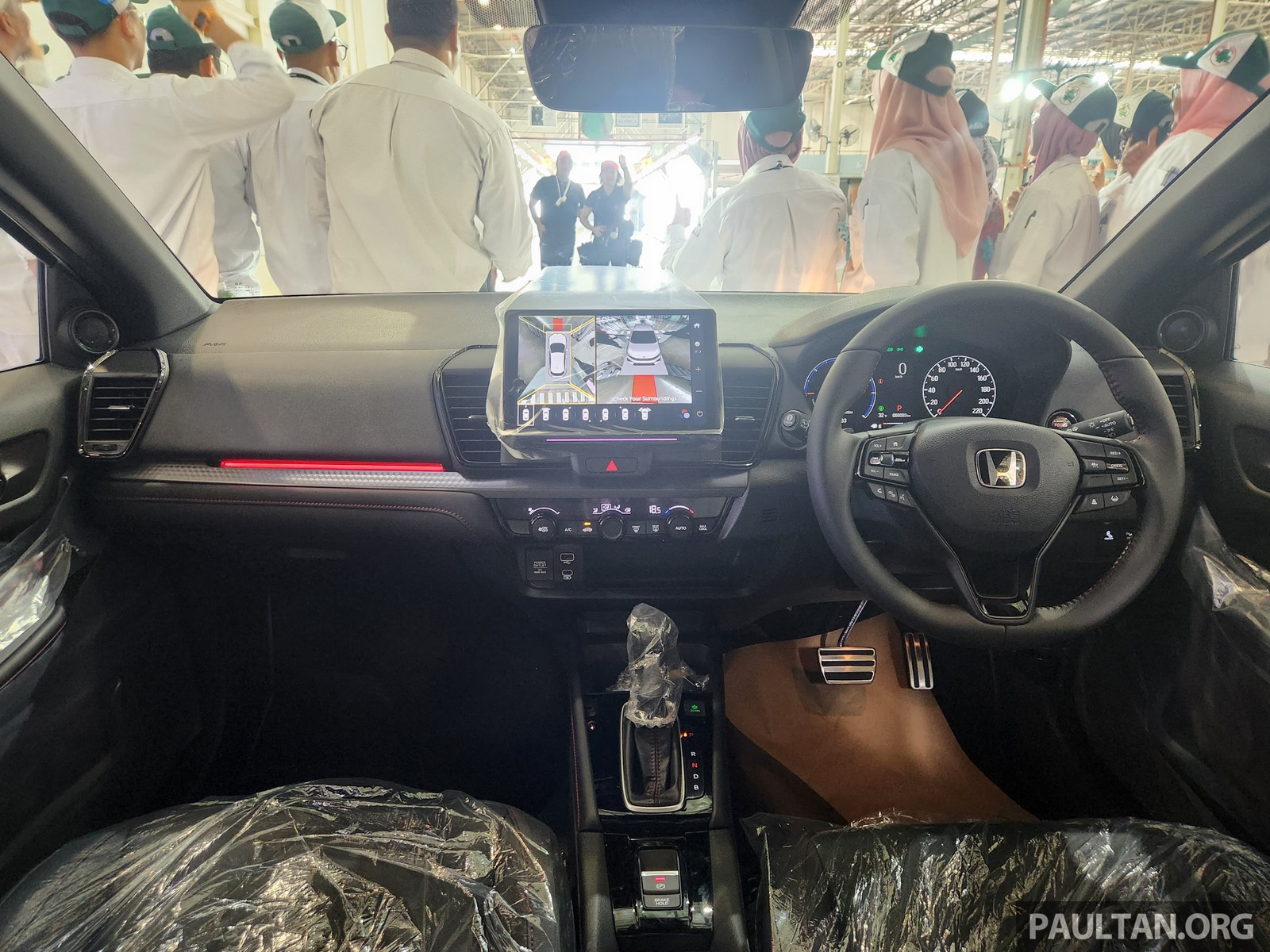 Honda City Hatchback nhiều người Việt mong chờ ra mắt: M&agrave;n 10inch ngay từ bản base, th&ecirc;m loạt c&ocirc;ng nghệ an to&agrave;n chưa c&oacute; tr&ecirc;n City 'bản Việt' - Ảnh 4.