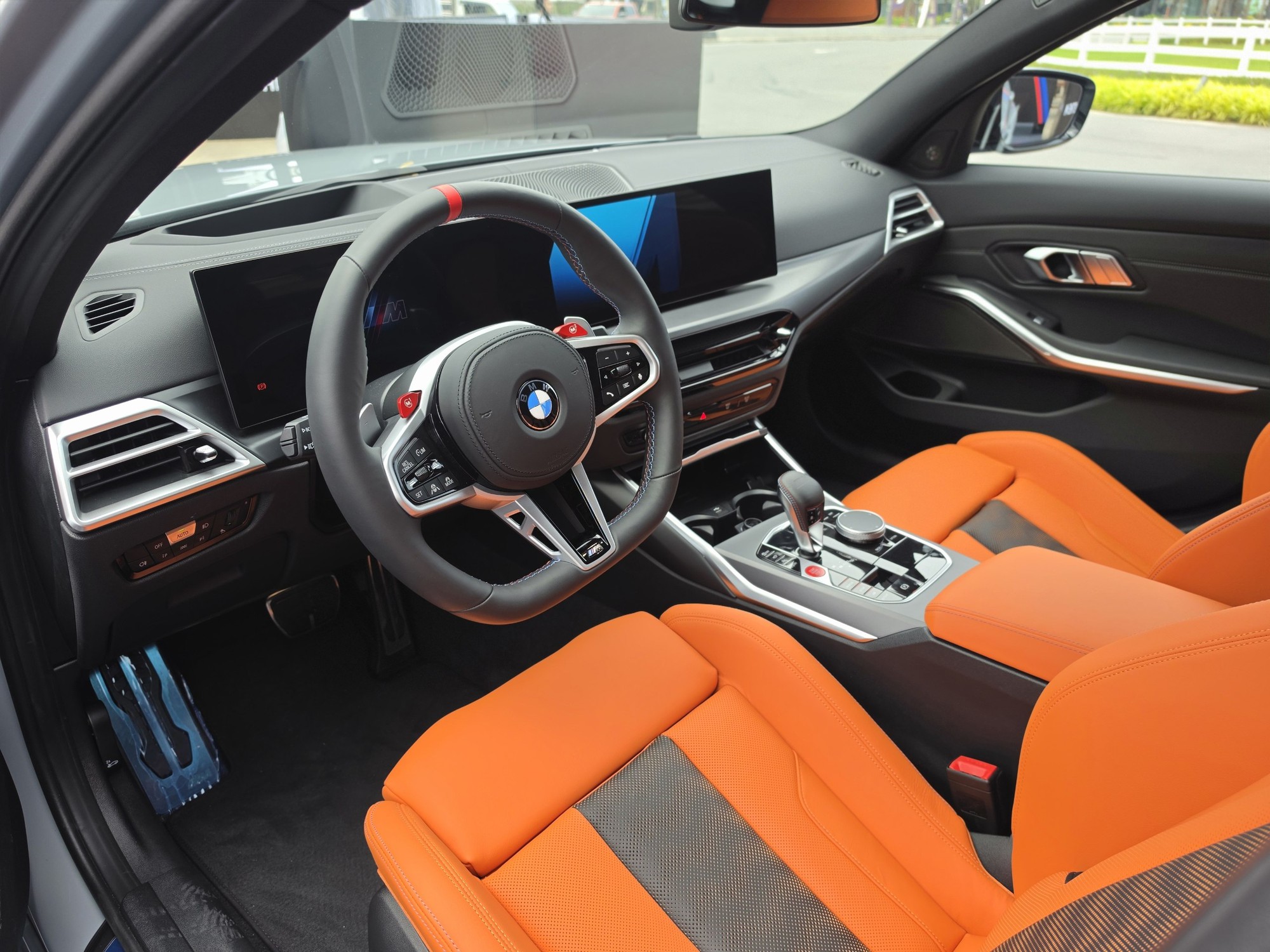 Ngắm BMW M3 Touring giá gần 5,4 tỷ tại Việt Nam, riêng màu sơn đủ mua 1 chiếc SH - Ảnh 3.