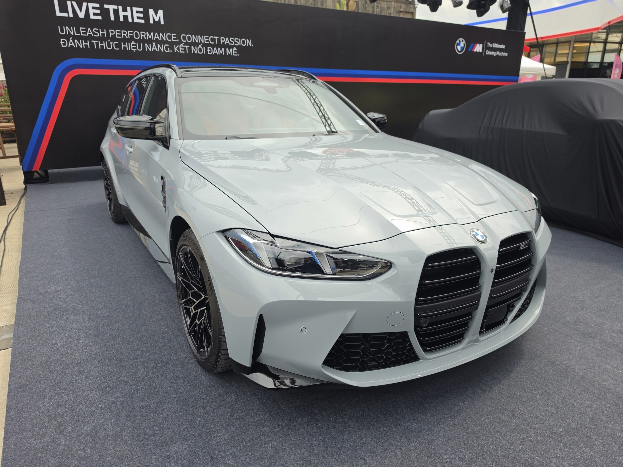 Ngắm BMW M3 Touring giá gần 5,4 tỷ tại Việt Nam, riêng màu sơn đủ mua 1 chiếc SH - Ảnh 1.