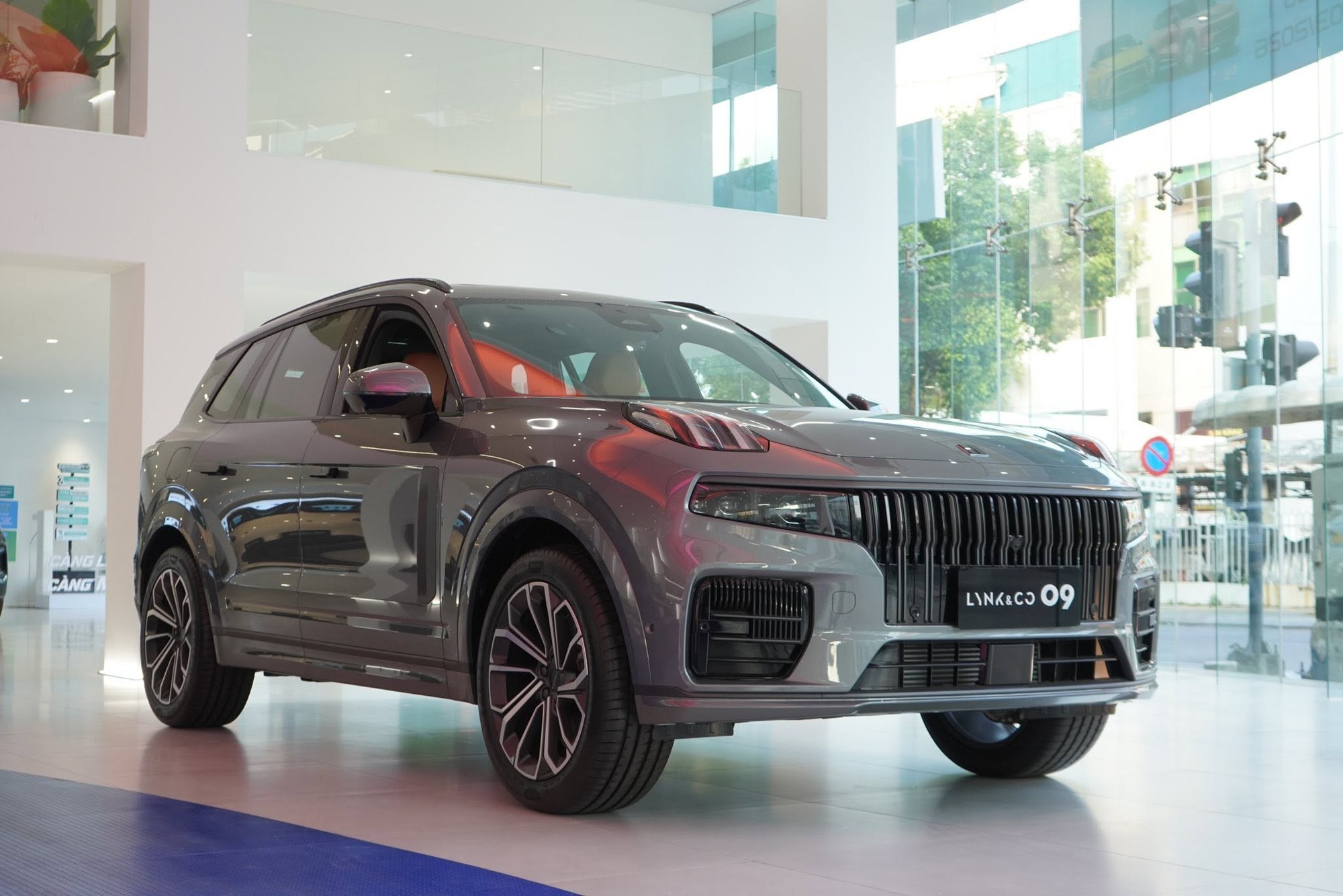 Thực hư chuyện Lynk & Co ngừng bán nhiều dòng xe ở Việt Nam: Hãng phủ nhận, khẳng định có mẫu giao được ngay - Ảnh 2.