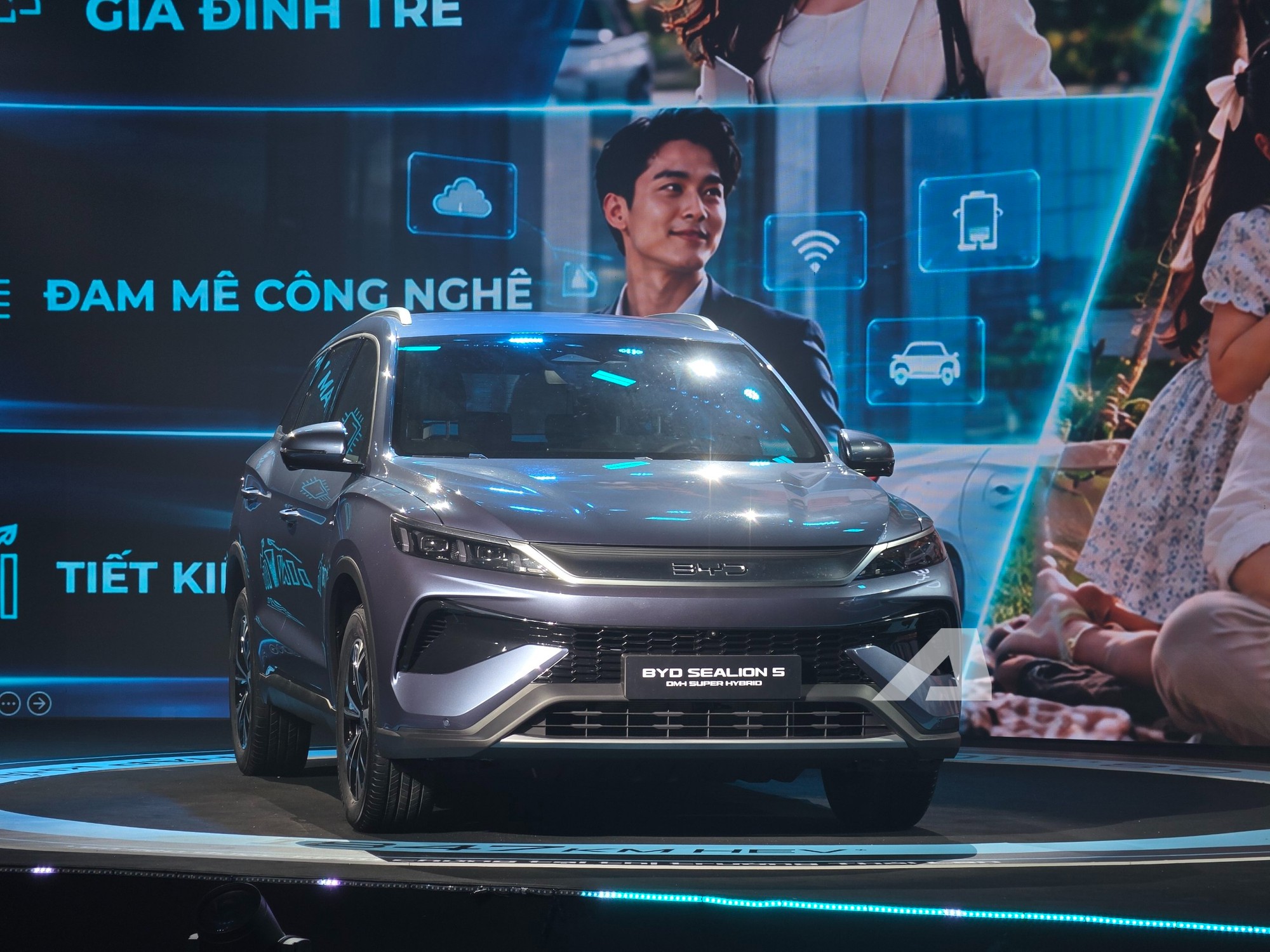 BYD Sealion 5 chốt gi&aacute; từ 739 triệu đồng, : 2 phi&ecirc;n bản, mua ti&ecirc;n phong được giảm th&ecirc;m triệu đồng - Ảnh 1.