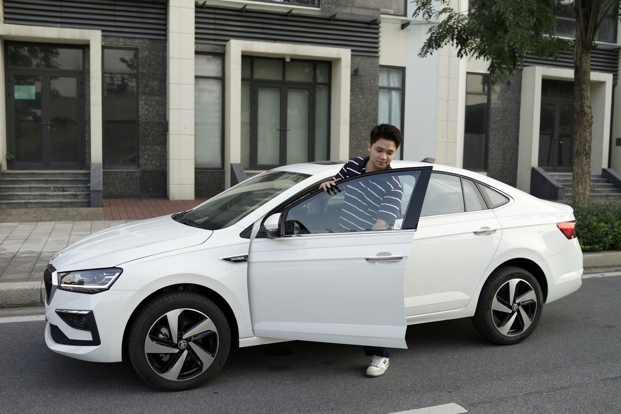 Kh&ocirc;ng chọn xe Nhật cho &lsquo;l&agrave;nh&rsquo;, người d&ugrave;ng Skoda Slavia trải qua g&igrave; sau 1 năm sử dụng? - Ảnh 1.
