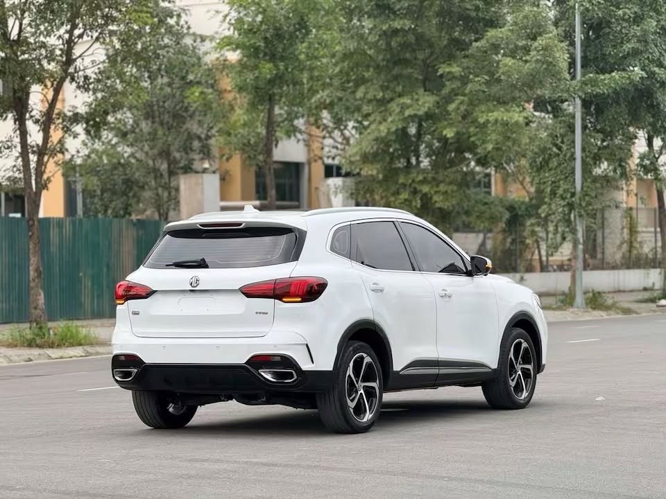 MG HS li&ecirc;n tục &lsquo;d&ograve; đ&aacute;y&rsquo; gi&aacute; tại đại l&yacute;: Gi&aacute; từ 455 triệu đồng, cạnh tranh CX-5 với gi&aacute; rẻ hơn CX-3 - Ảnh 2.