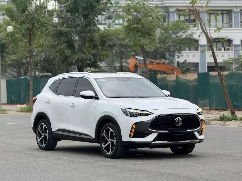 MG HS li&ecirc;n tục &lsquo;d&ograve; đ&aacute;y&rsquo; gi&aacute; tại đại l&yacute;: Gi&aacute; từ 455 triệu đồng, cạnh tranh CX-5 với gi&aacute; rẻ hơn CX-3 - Ảnh 1.