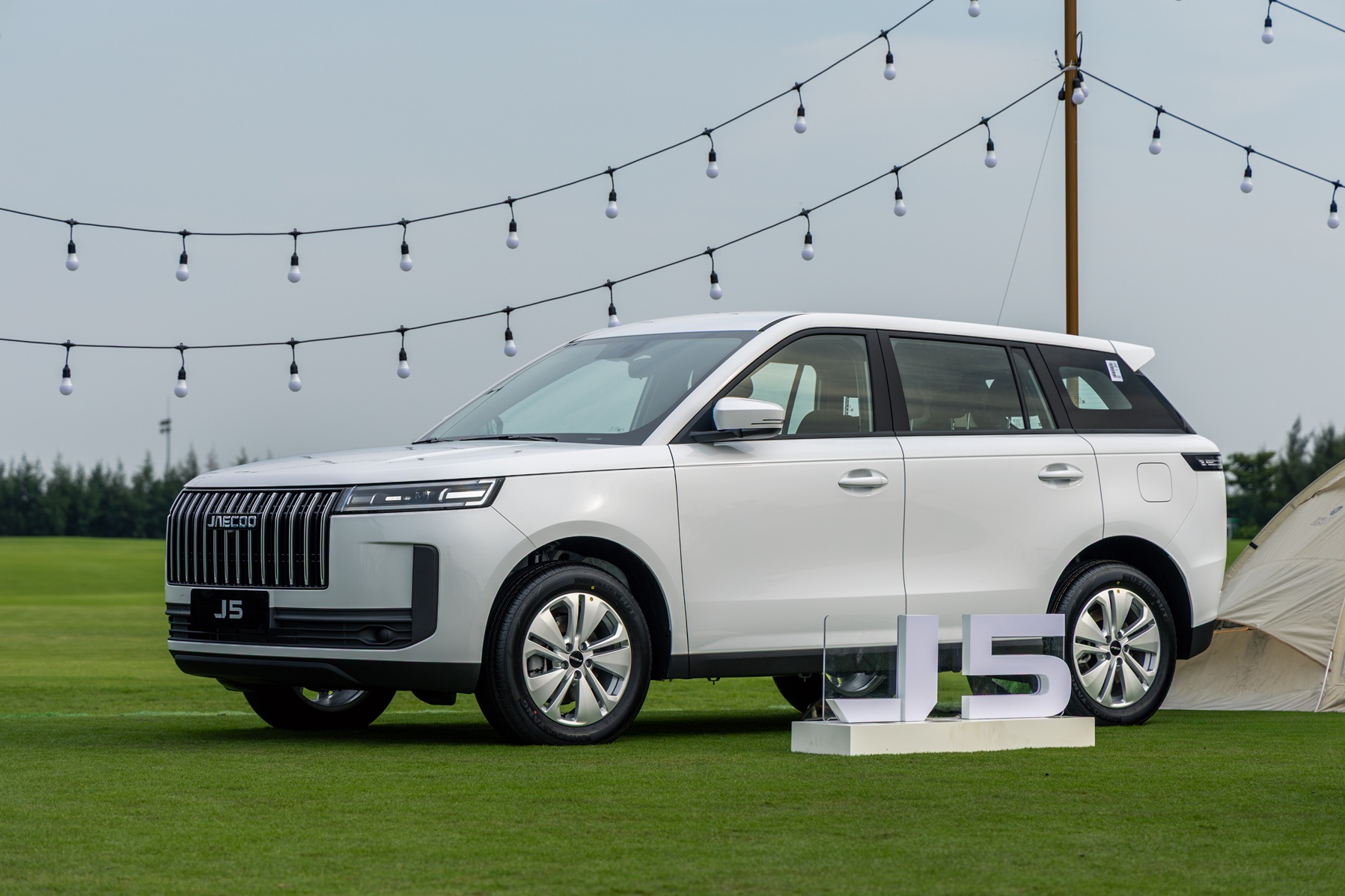 JAECOO J5 được vinh danh &ldquo;Xe mới trang bị nổi bật của năm&rdquo; tại Car Choice Awards 2026, ghi dấu với loạt trang bị hướng đến người d&ugrave;ng - Ảnh 1.