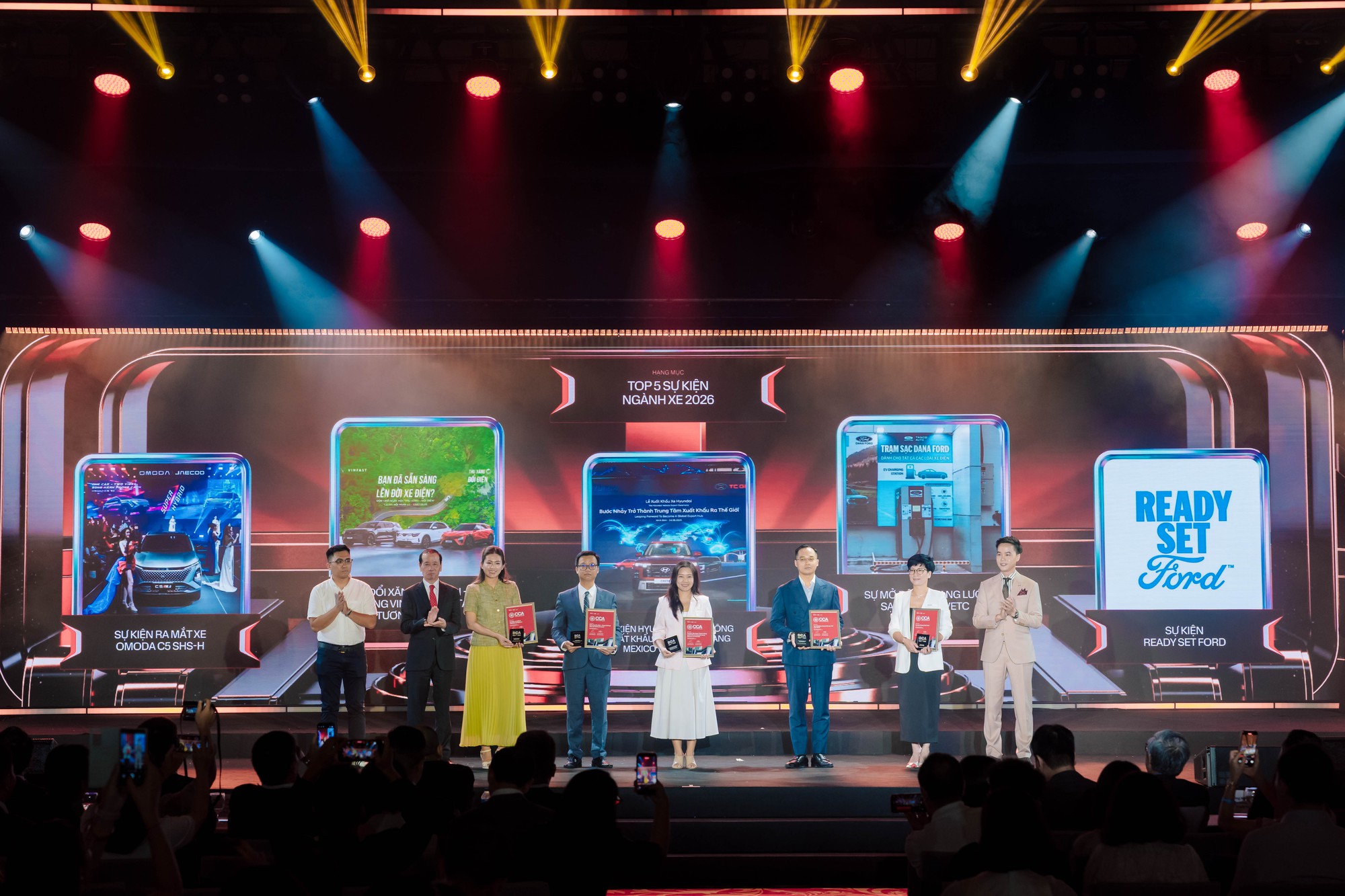To&agrave;n cảnh Gala Car Choice Awards 2026: Kỷ nguy&ecirc;n xe xanh v&agrave; những &lsquo;địa chấn&rsquo; mới - Ảnh 1.