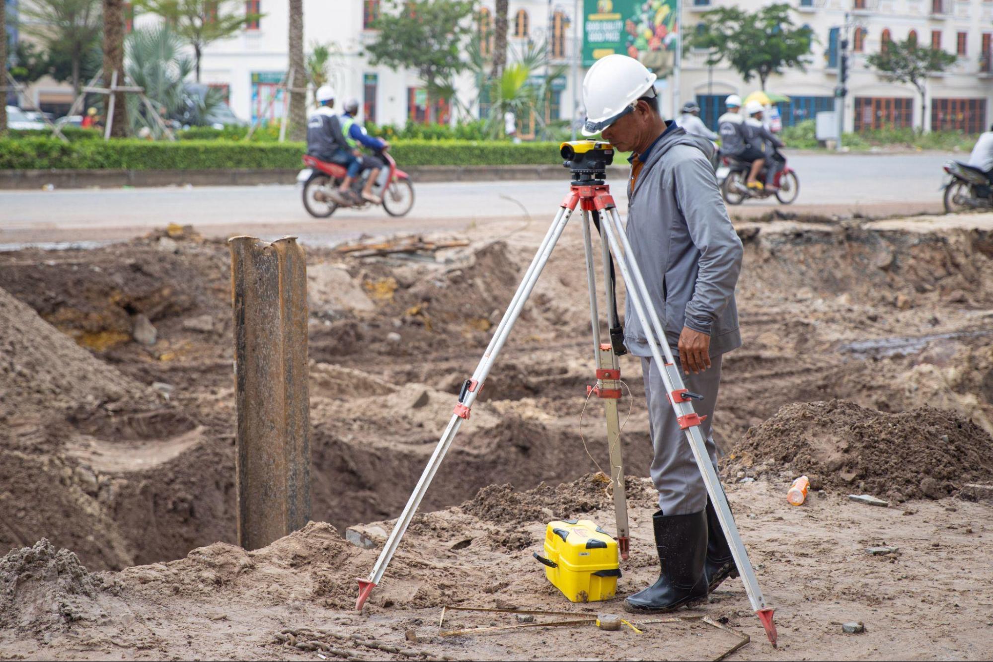 Cận cảnh đại lộ 10 l&agrave;n xe, rộng 62m đẹp như mơ sắp phục vụ sự kiện VVIP 2027 của Việt Nam - Ảnh 8.