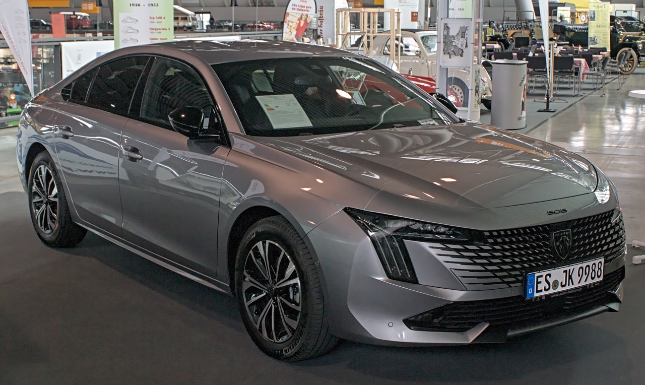 Peugeot t&iacute;nh dứt bỏ m&aacute;c phổ th&ocirc;ng bằng mẫu mới lớn hơn, cao cấp hơn 5008 đang b&aacute;n ở Việt Nam- Ảnh 2.