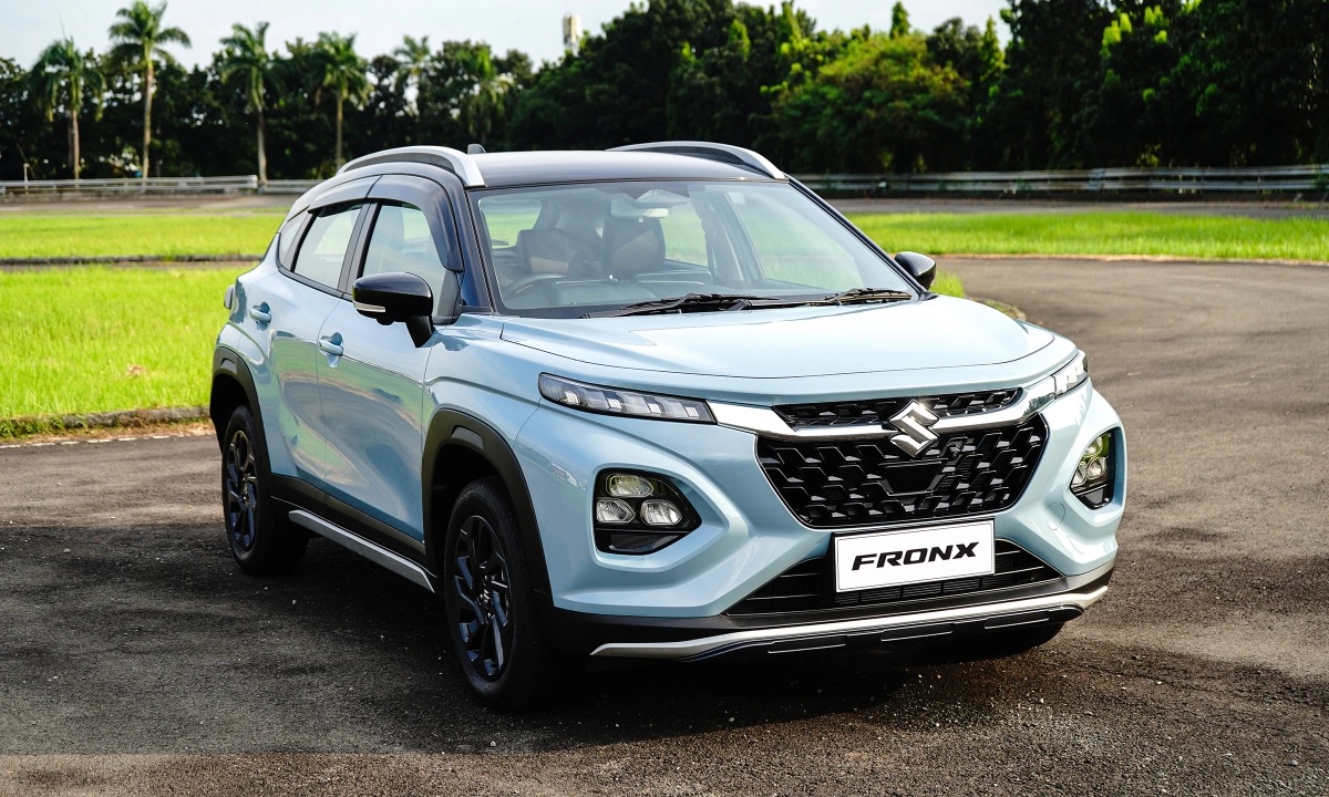 Suzuki Fronx si&ecirc;u đắt kh&aacute;ch ở gần Việt Nam: B&aacute;n trung b&igrave;nh hơn 2.000 xe/th&aacute;ng, chiếm gần nửa ph&acirc;n kh&uacute;c d&ugrave; ra mắt chưa l&acirc;u- Ảnh 1.
