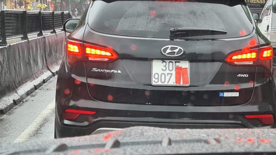 Qu&ecirc;n bật đ&egrave;n xe sau 18h c&oacute; thể bị phạt tới 14 triệu đồng- Ảnh 2.