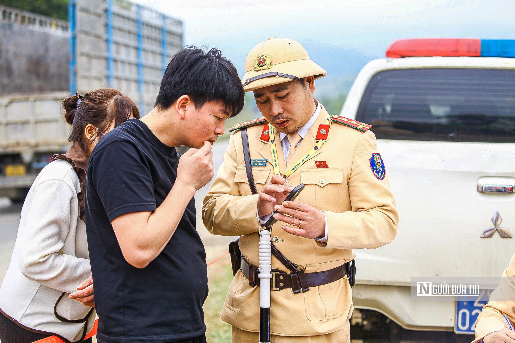 Vội về qu&ecirc; ăn Tết, nhiều t&agrave;i xế nhận giấy phạt- Ảnh 10.
