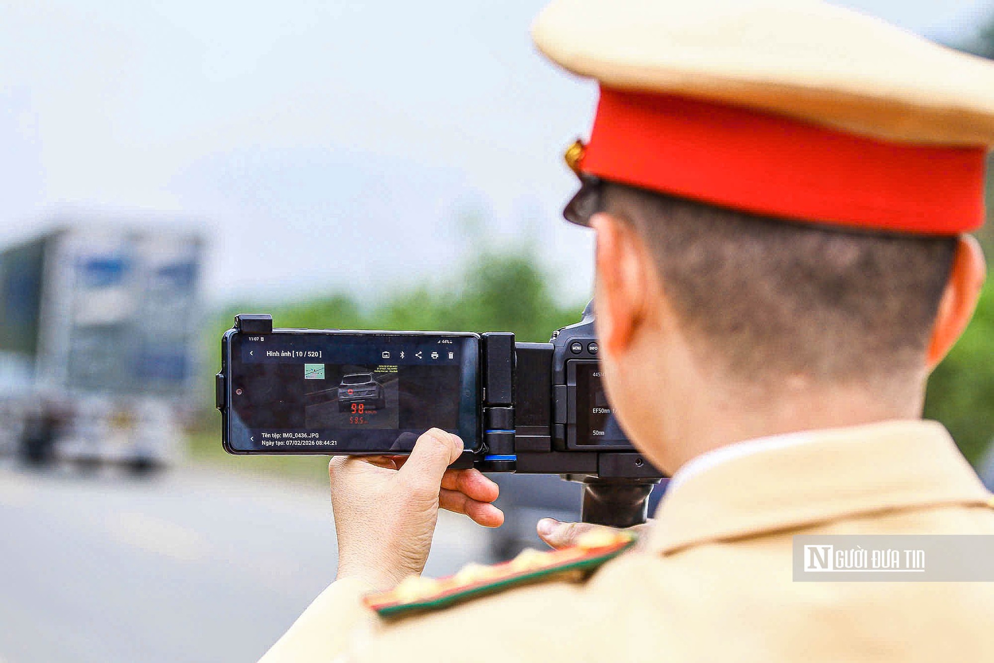 Vội về qu&ecirc; ăn Tết, nhiều t&agrave;i xế nhận giấy phạt- Ảnh 8.