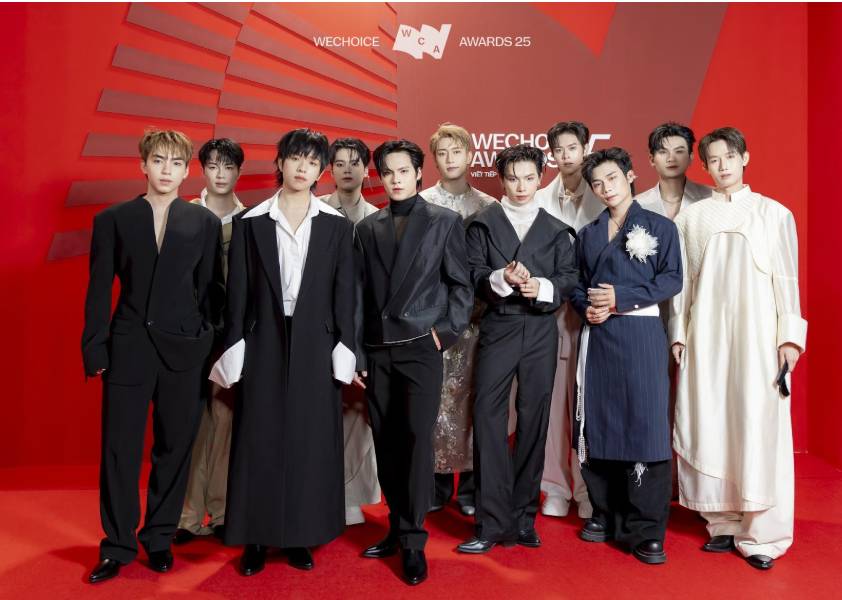 Lần đầu l&ecirc;n thảm đỏ WeChoice của người h&ugrave;ng đời thường: Diện mạo đổi nhưng tinh thần truyền cảm hứng vẫn vẹn nguy&ecirc;n- Ảnh 2.